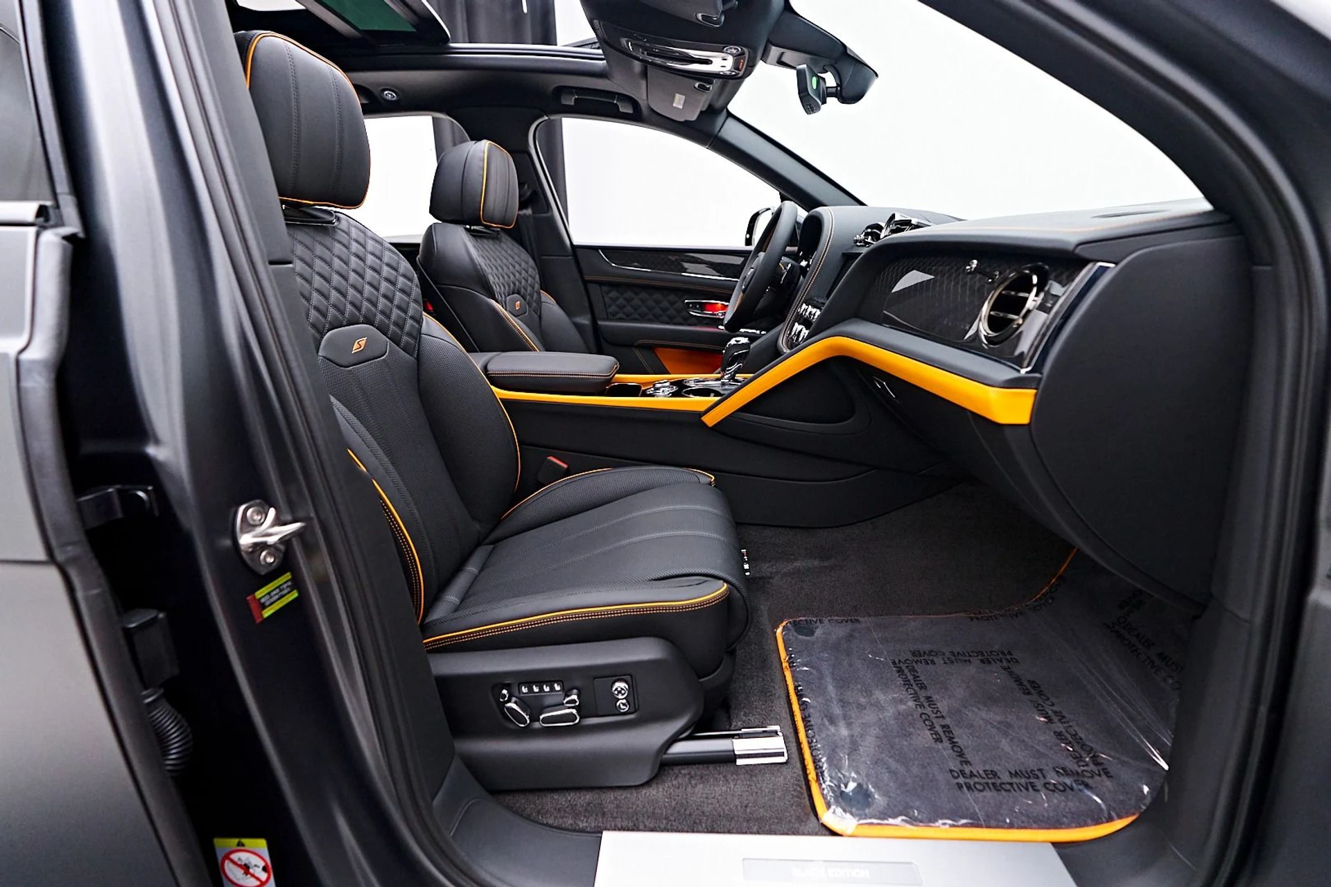 mph024_1552613636_Used_2025_Bentley_Bentayga_S_Black_Edition_1738363048_8b8919b918