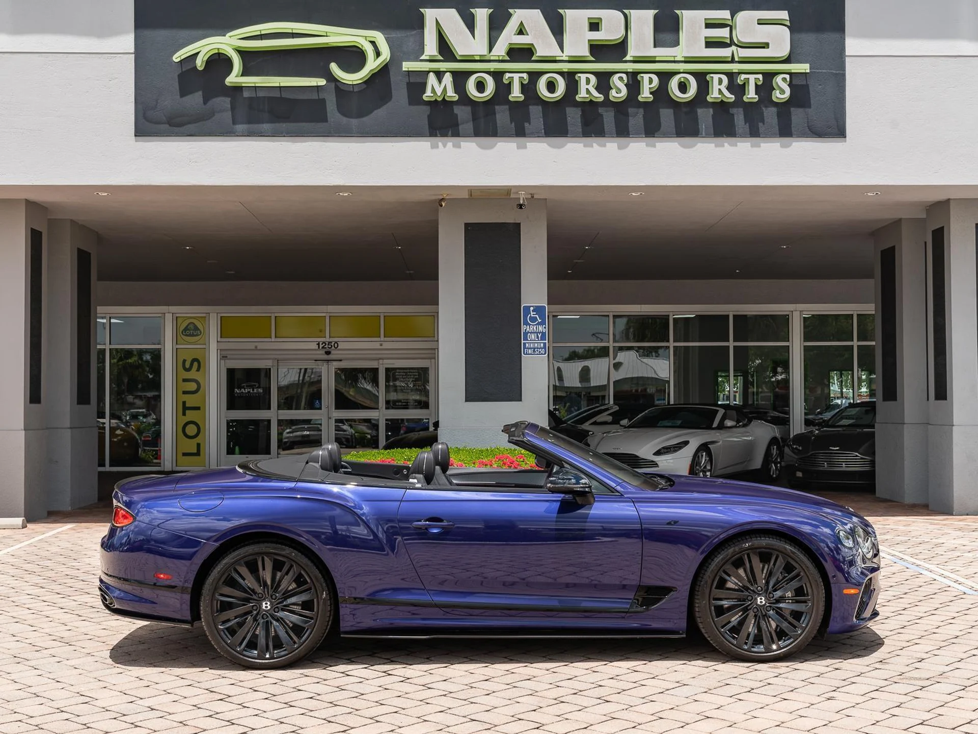 mph024_1552808883_Used_2023_Bentley_Continental_GTC_V8_1779224575_04cb139704