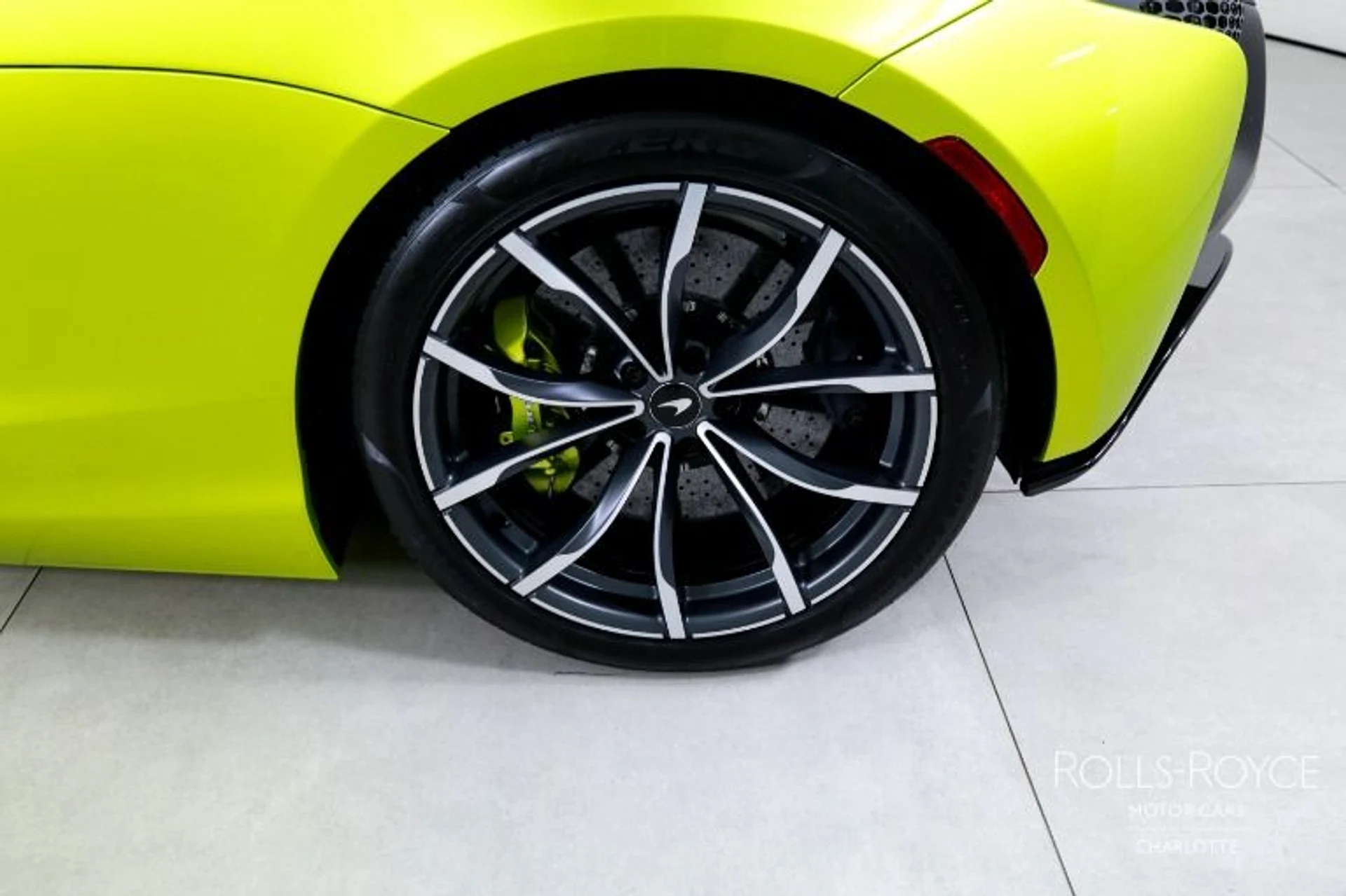 mph024_1553505384_Used_2023_Mc_Laren_Artura_a886c48351