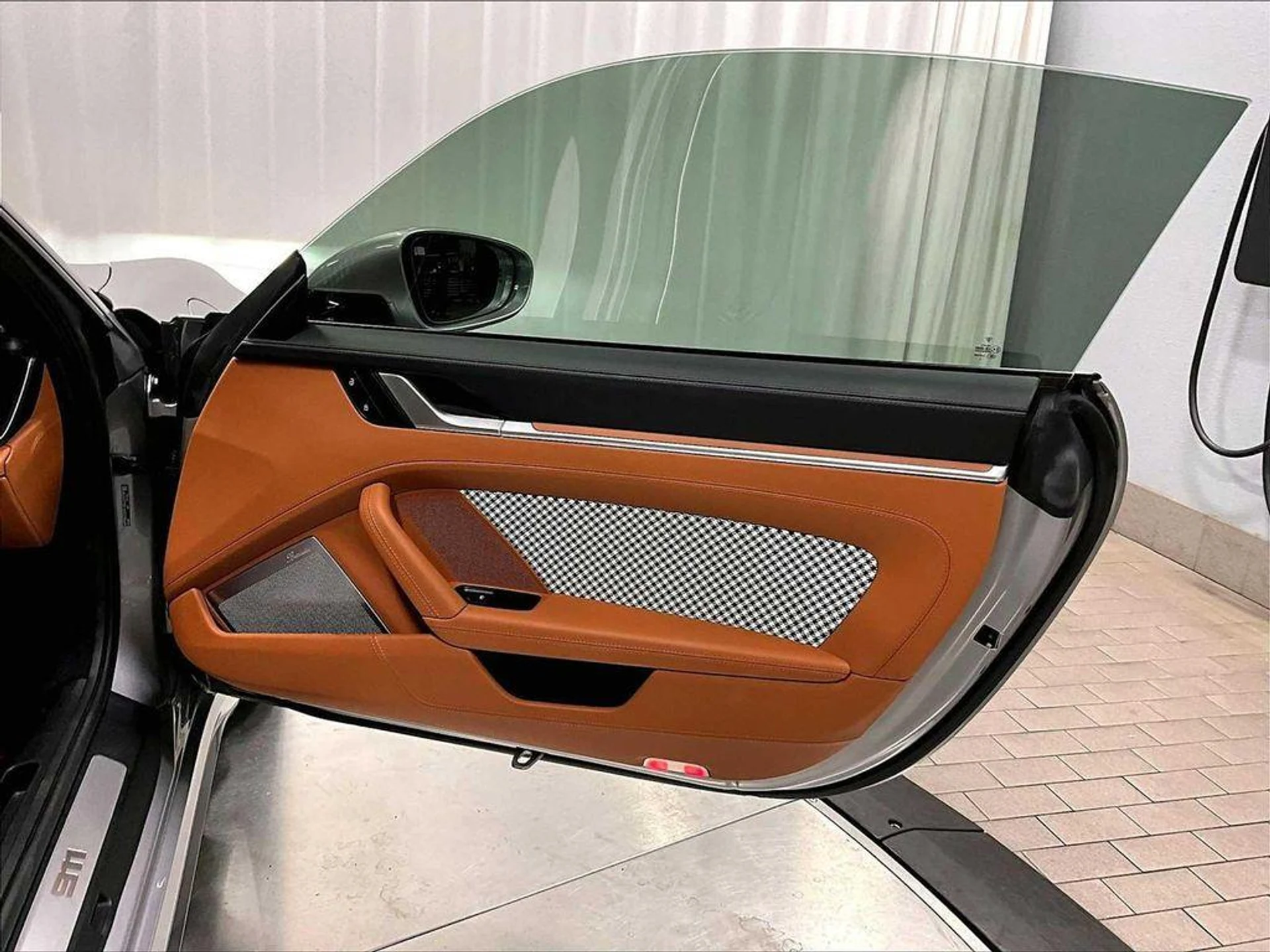 mph024_1559818463_n_G_I_Akhq1gkwddqll8_Ax_N_Xw_BB_Ps_c3863a823a