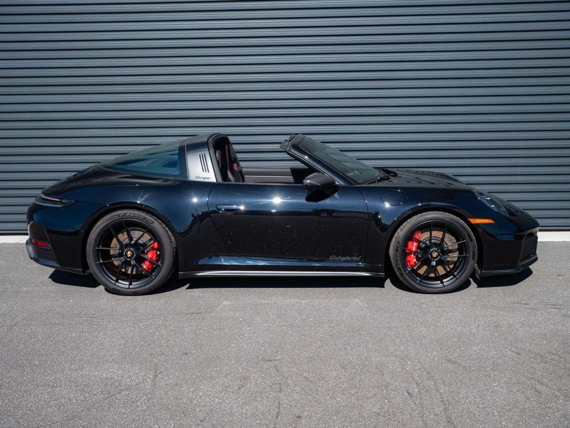 mph024_1561987271_W_Qq_Wnpgzqz5gu_Qxwt3fv_Rksn0_e1ff87e20f