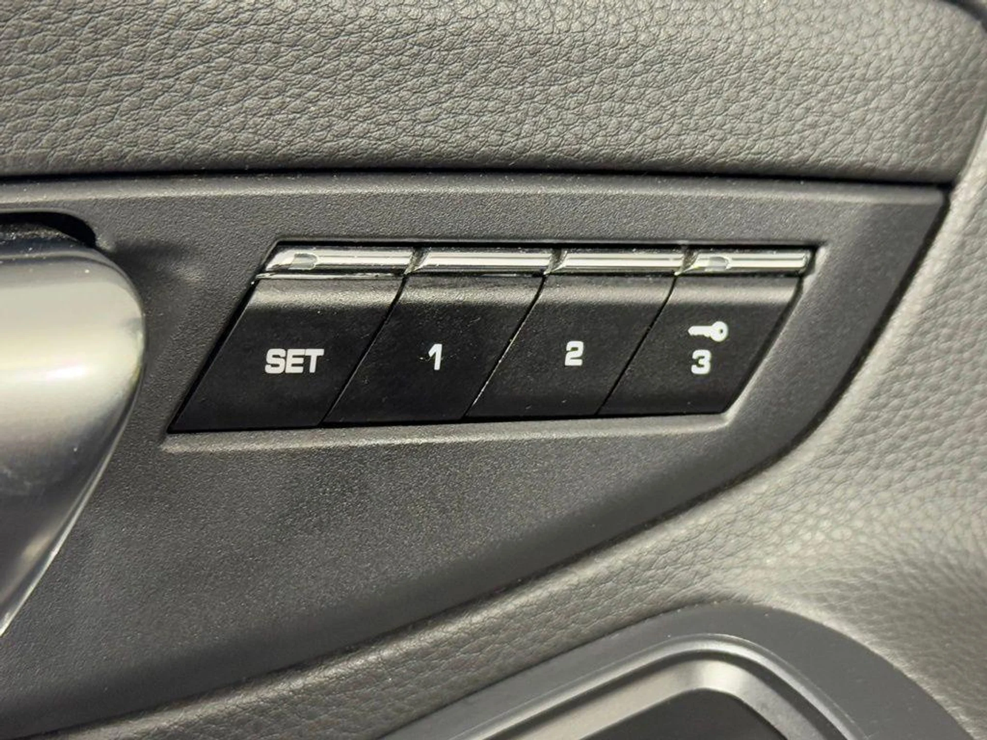 mph024_1564830568_OWBK_Lh7s_Qq_Ds_Iz94pe_U_F8_Ke_T_Hc_f3bc96a404