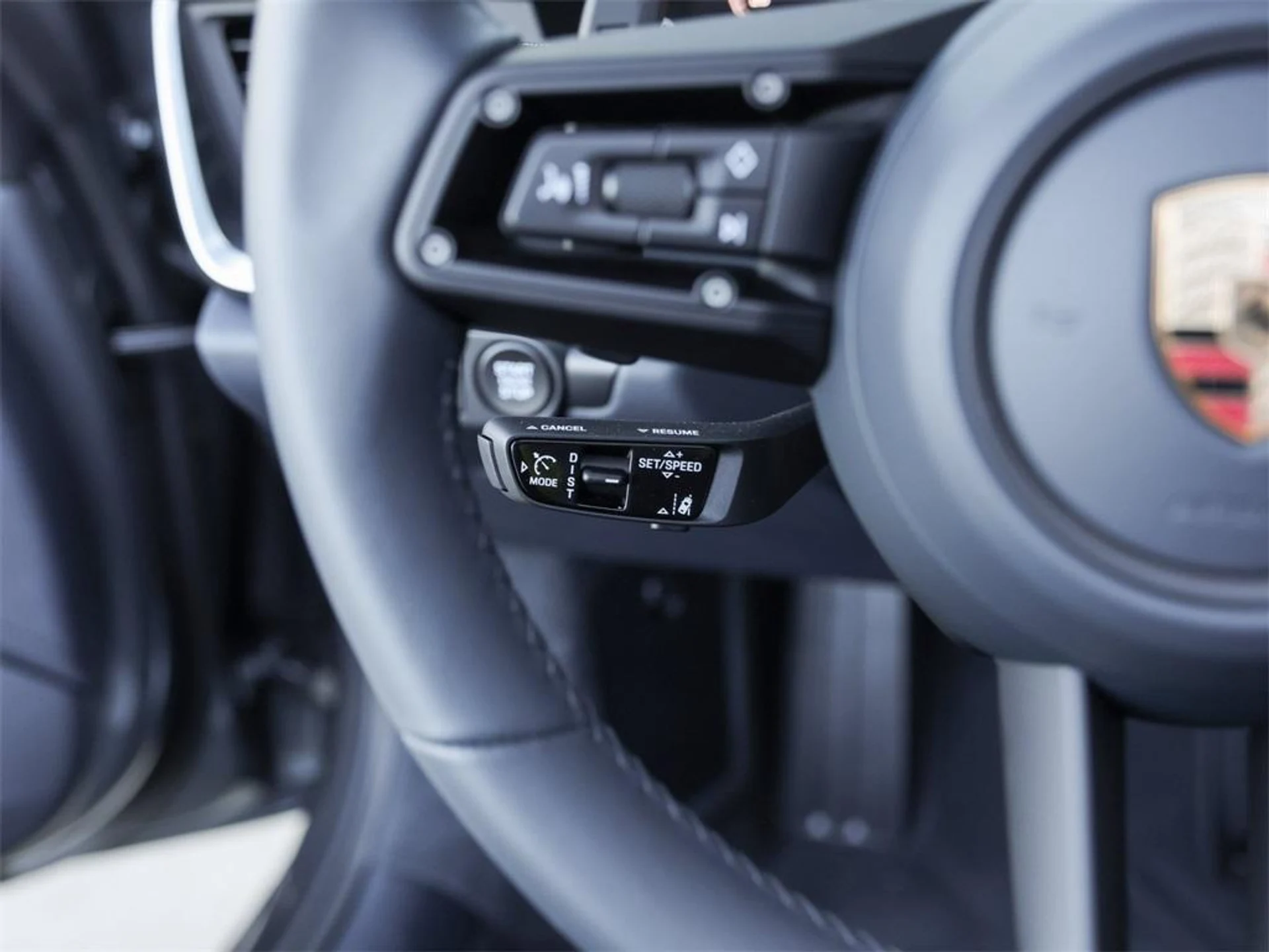 mph024_1570669407_Dm9r_H_Iq_K_Tafz_N_Wo3a5_X_Evn_V_FEY_d1c981d905