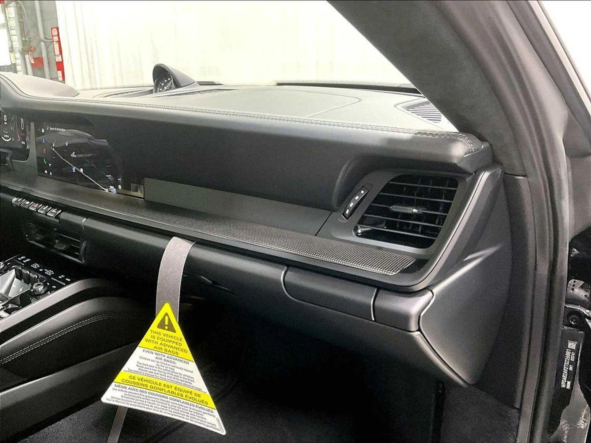 mph024_1576849205_C_Ax_Lfp_GS_Bk_LN_4xc_Bo32m_KRU_Jlg_fbc2d393d9