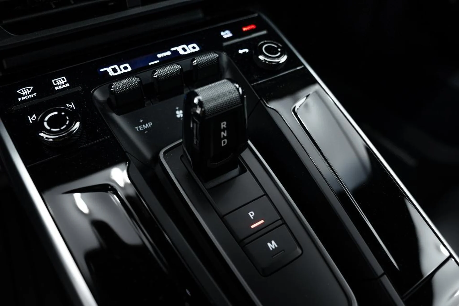 mph024_158323409_x_H_Kxzwb_Ji7_Y8b7_Lan_a_AU_Nr1_Yo_I_38c18ae1ce