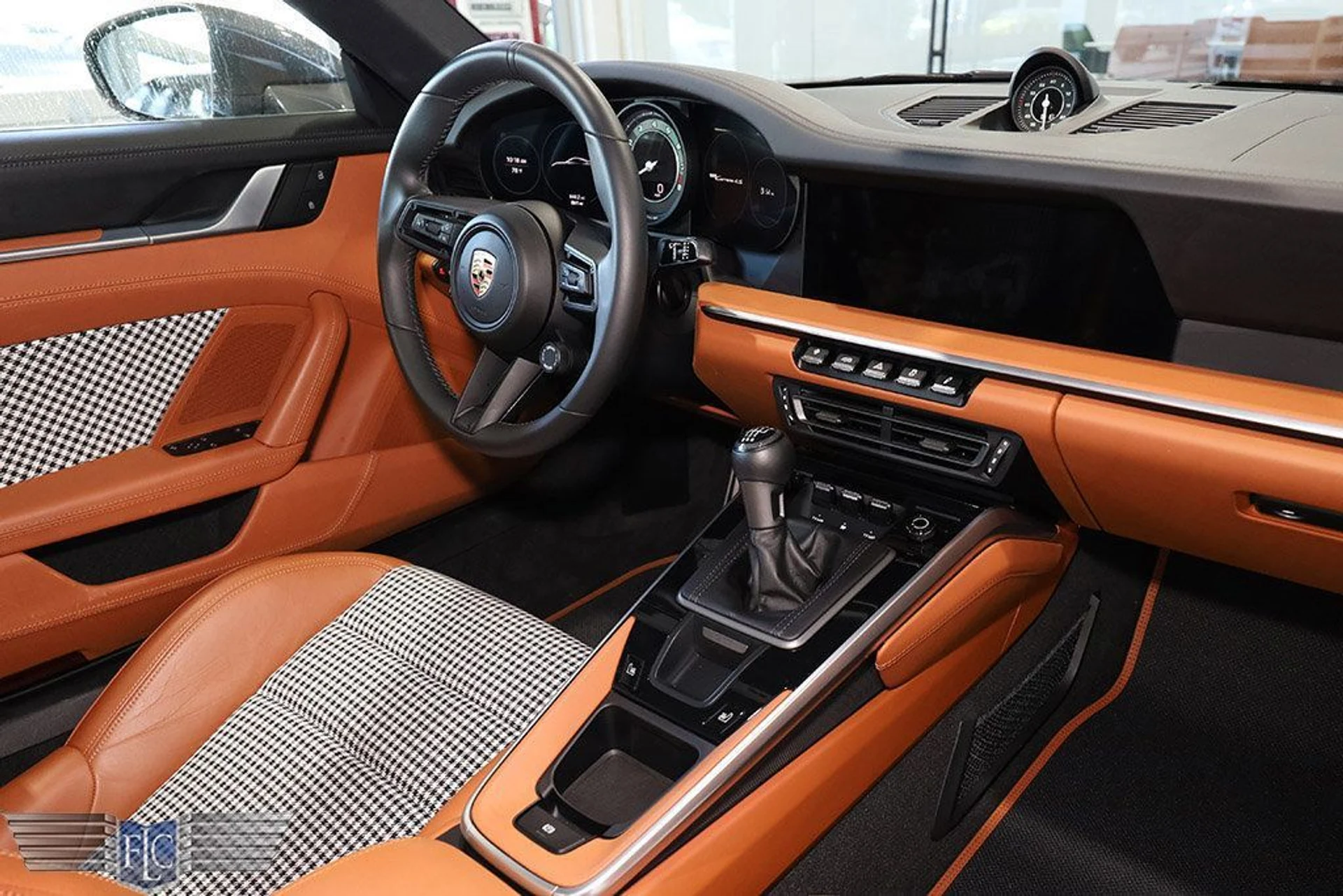 mph024_1592051657_used_2023_porsche_911_carrera4smanualcoupe_9689_22556560_25_1024_13d7aed298