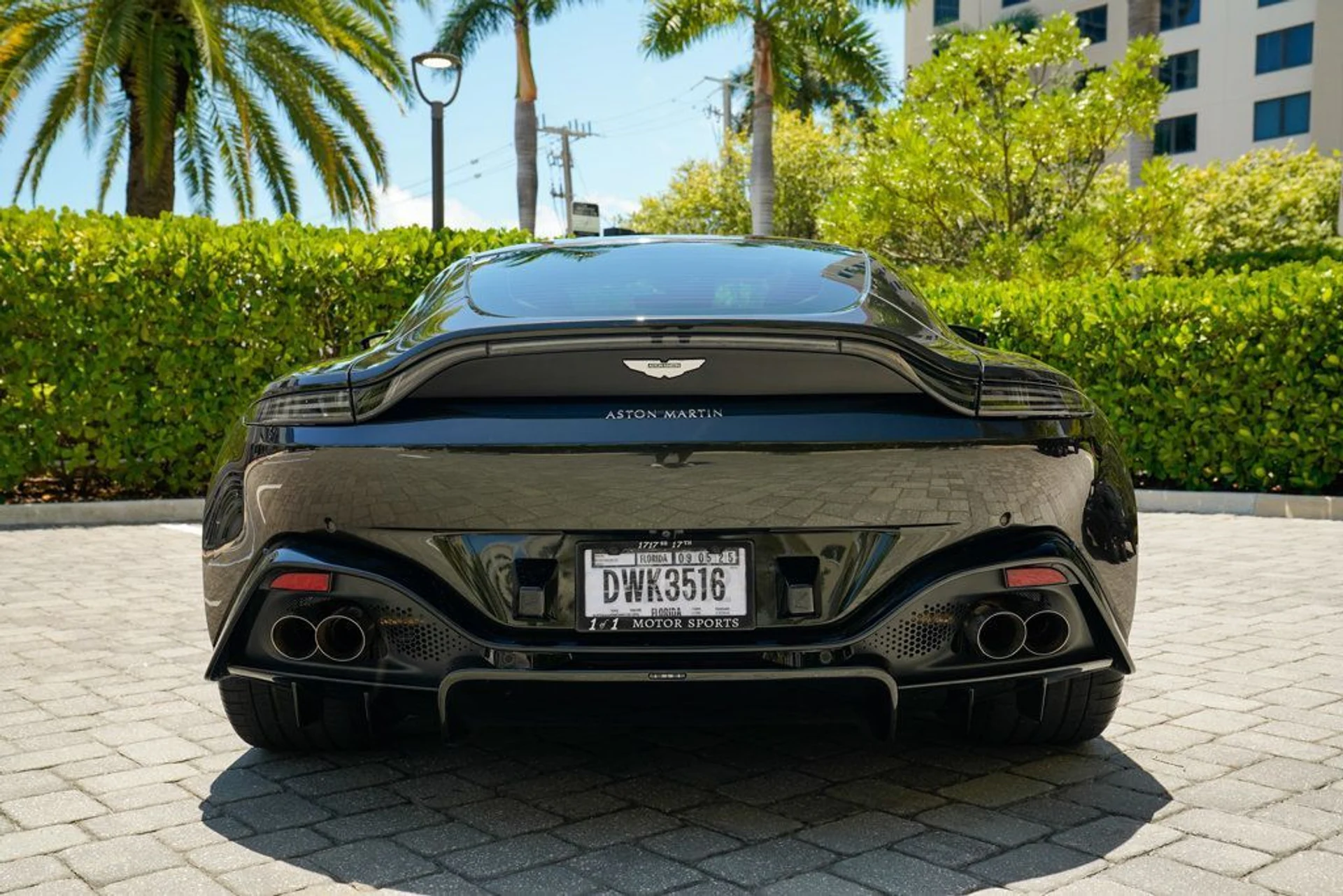 mph024_159304579_used_2021_aston_martin_vantage_coupemanual_14354_22900621_25_1024_bb3a3b9133