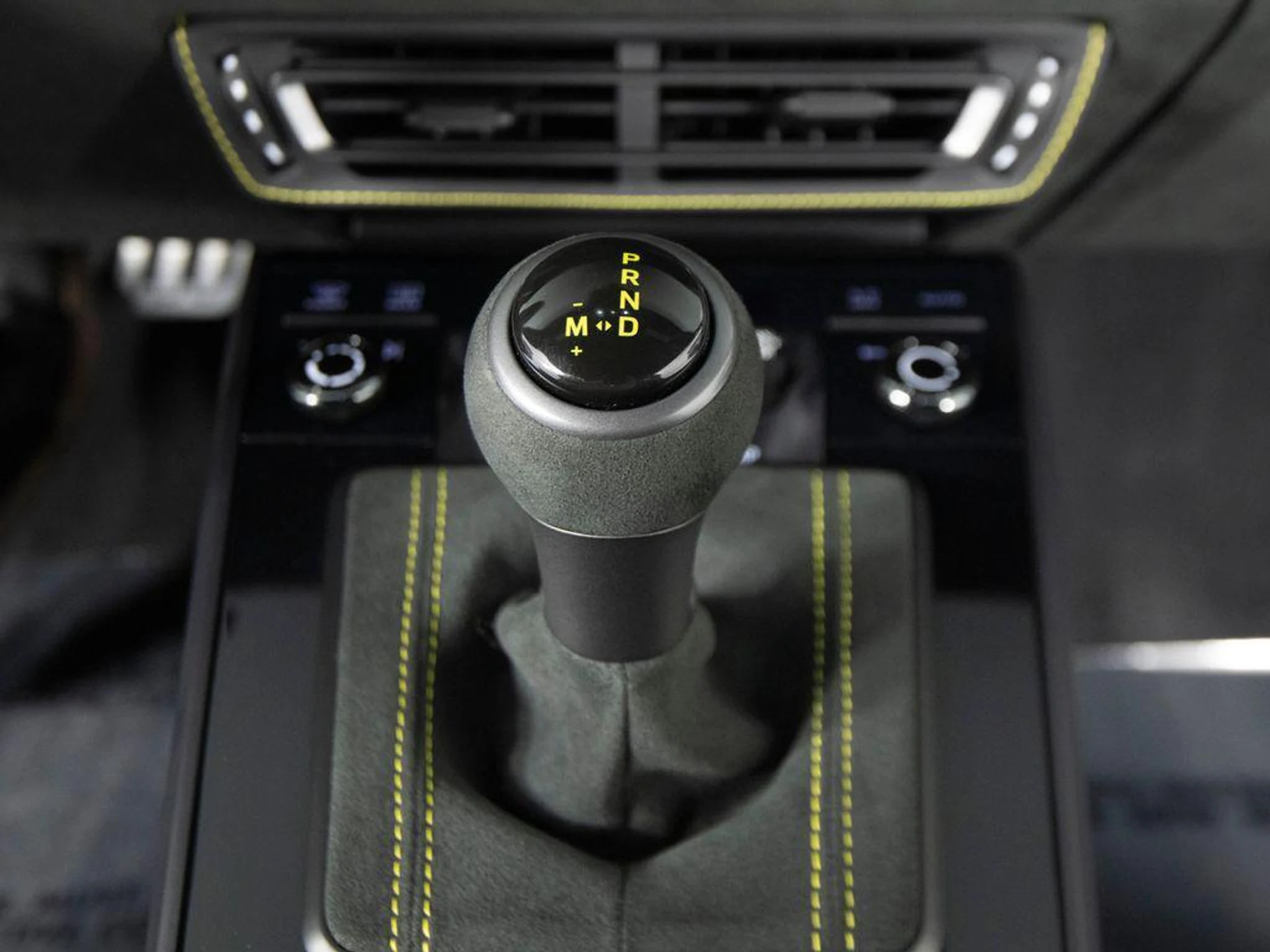 mph024_1597407841_kiv_s_Qmn_Tq_2cr_Og_Ev_P50_Qm_A_Lk_7589d21998