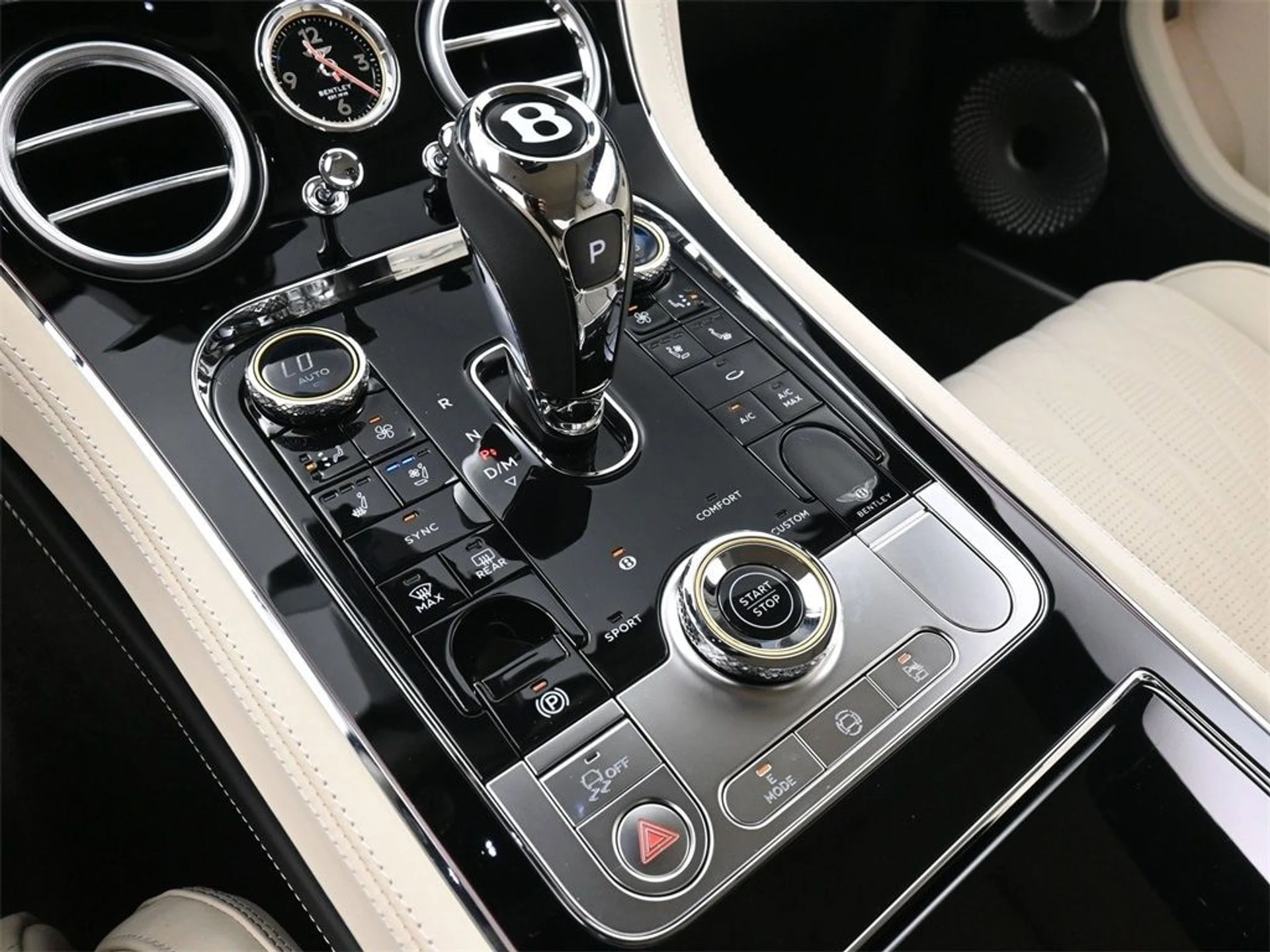 mph024_1606561267_02053ea7d20d6012fe8634bb048fba02x_5f2a985c47