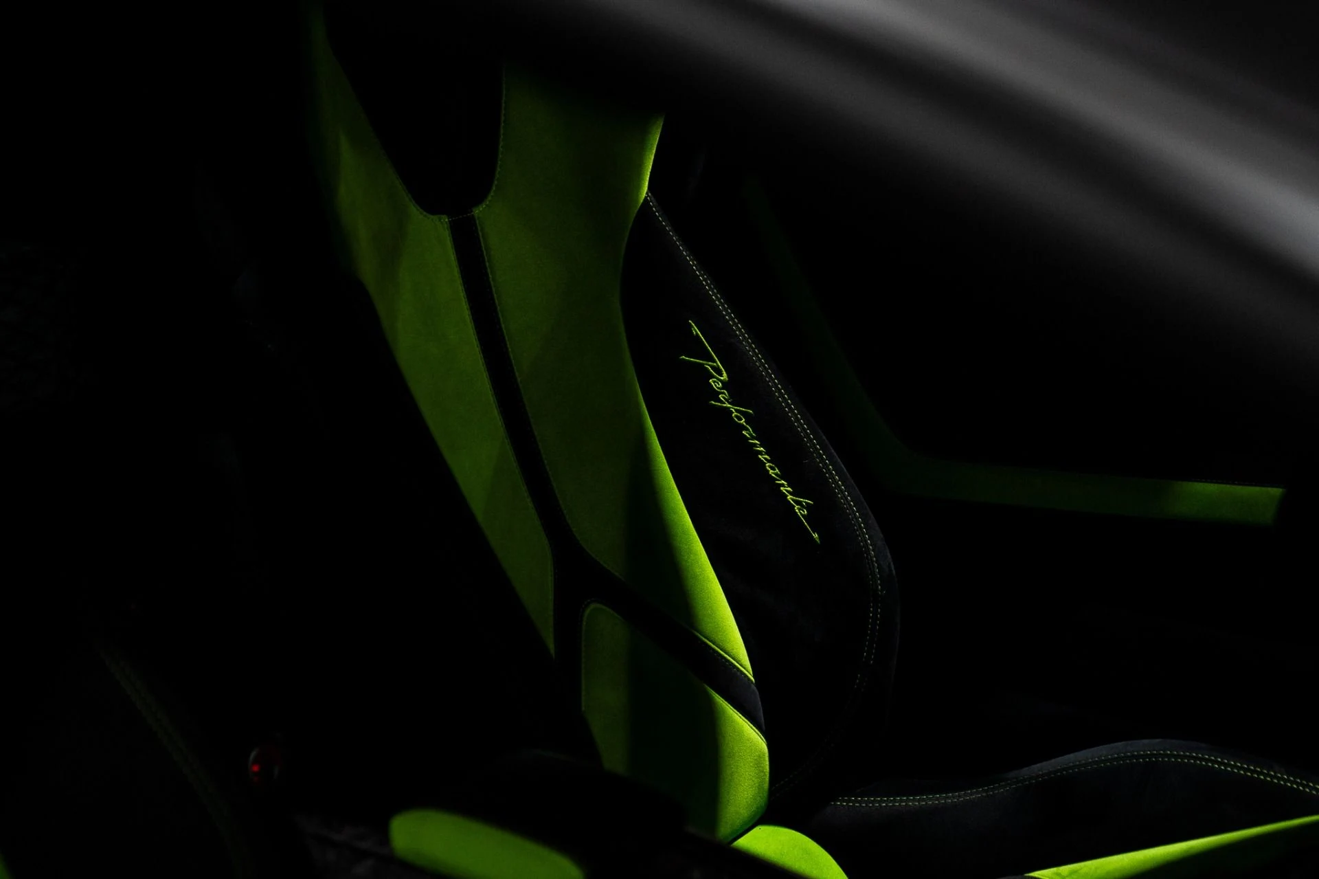 mph024_161166249_Used_2018_Lamborghini_Huracan_LP_640_4_Performante_Ad_Personam_Paint_and_Interior_Massive_Sticker_1769148084_cf46b52972