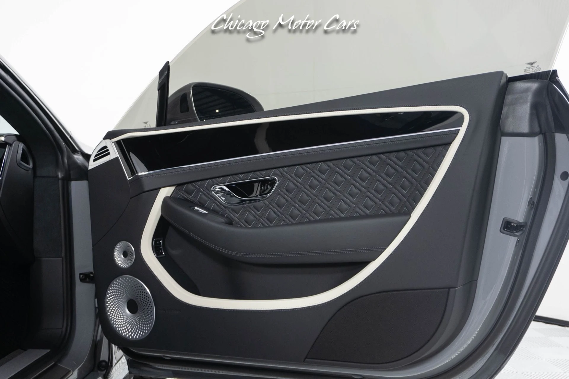 mph024_1615889625_13423_p25_l_d45d7ef940