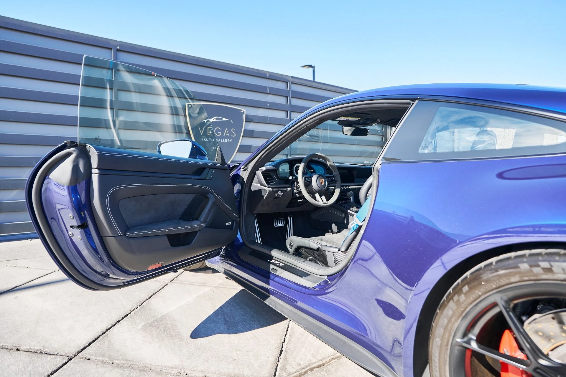 mph024_1620579522_Used_2022_Porsche_911_GT_3_1761959371_8af7e9b357