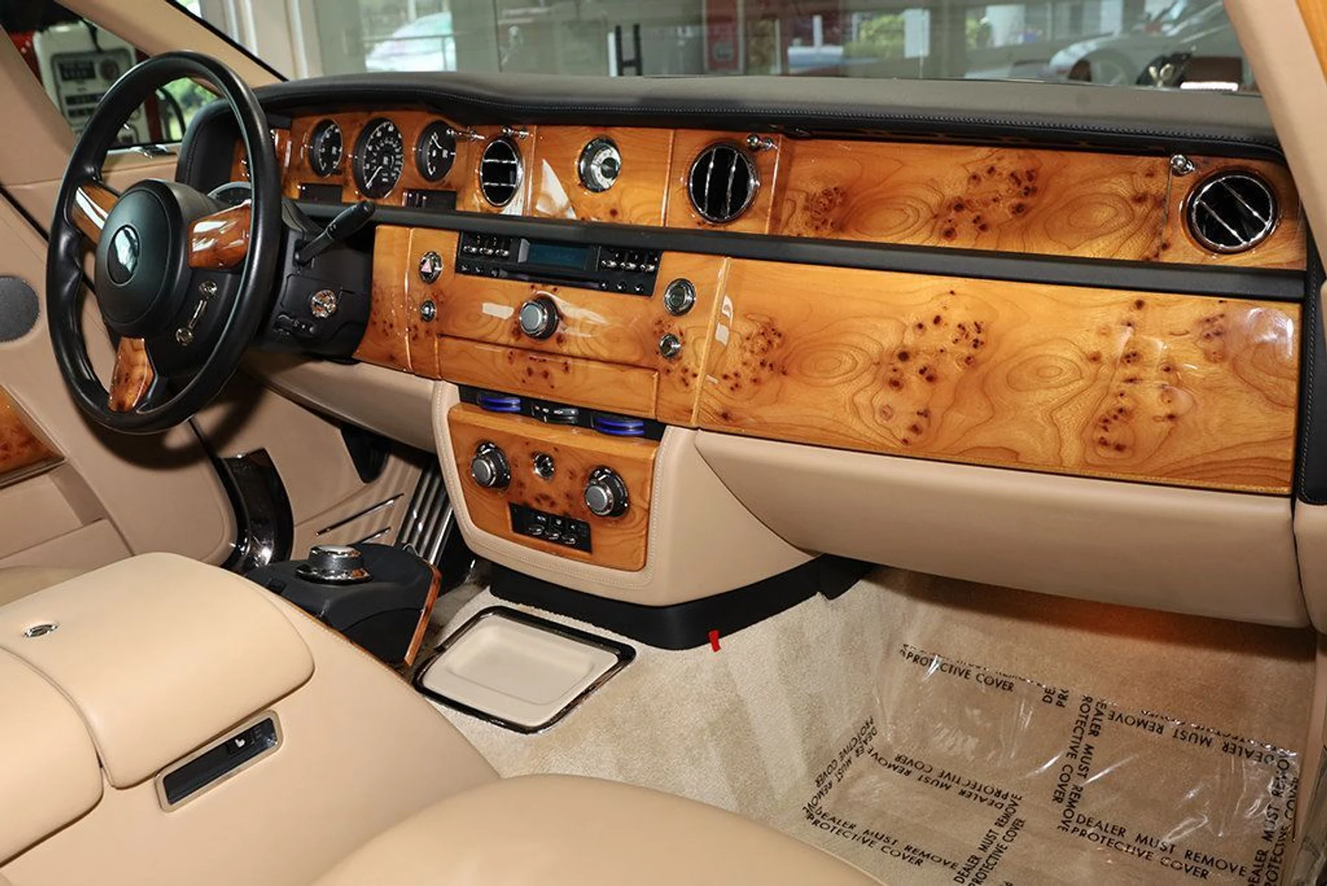 mph024_1653683974_used_2010_rolls_royce_phantom_coupe_2drcoupe_9689_23022670_25_1024_c20a2f4406