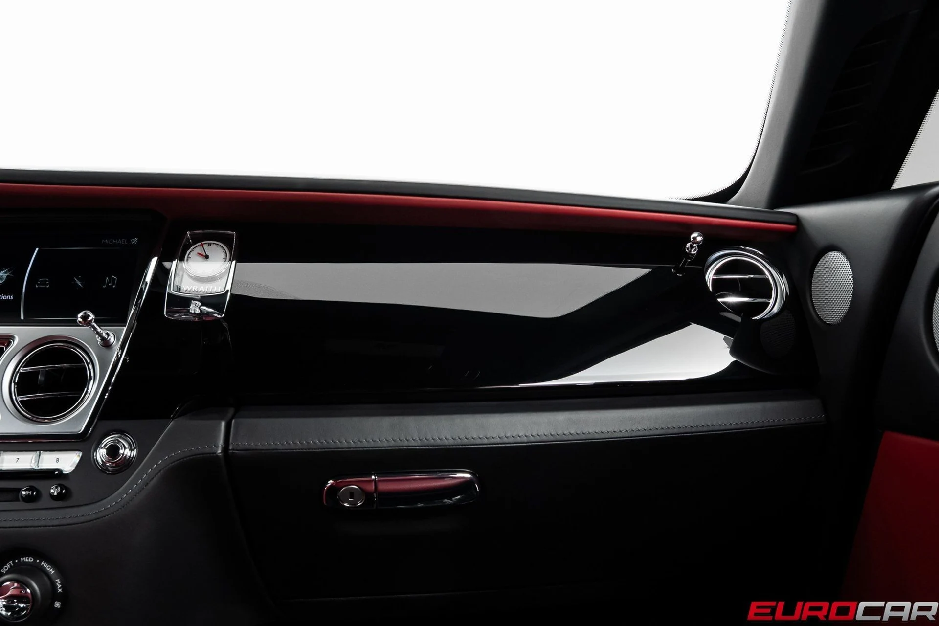 mph024_165380139_image_25_73f57bb78e