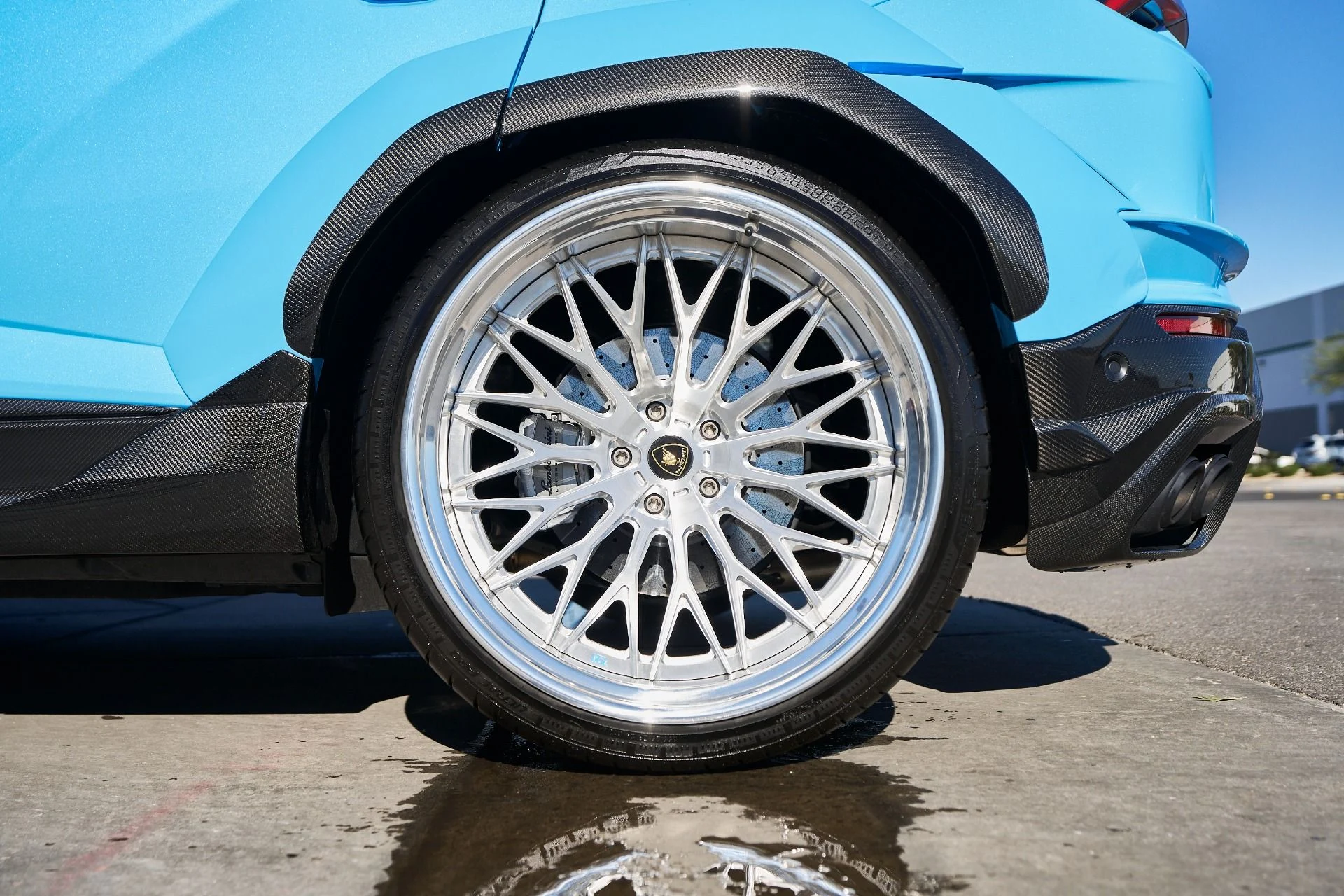 mph024_1656473294_Used_2024_Lamborghini_Urus_Performante_1764957604_5956427ff5