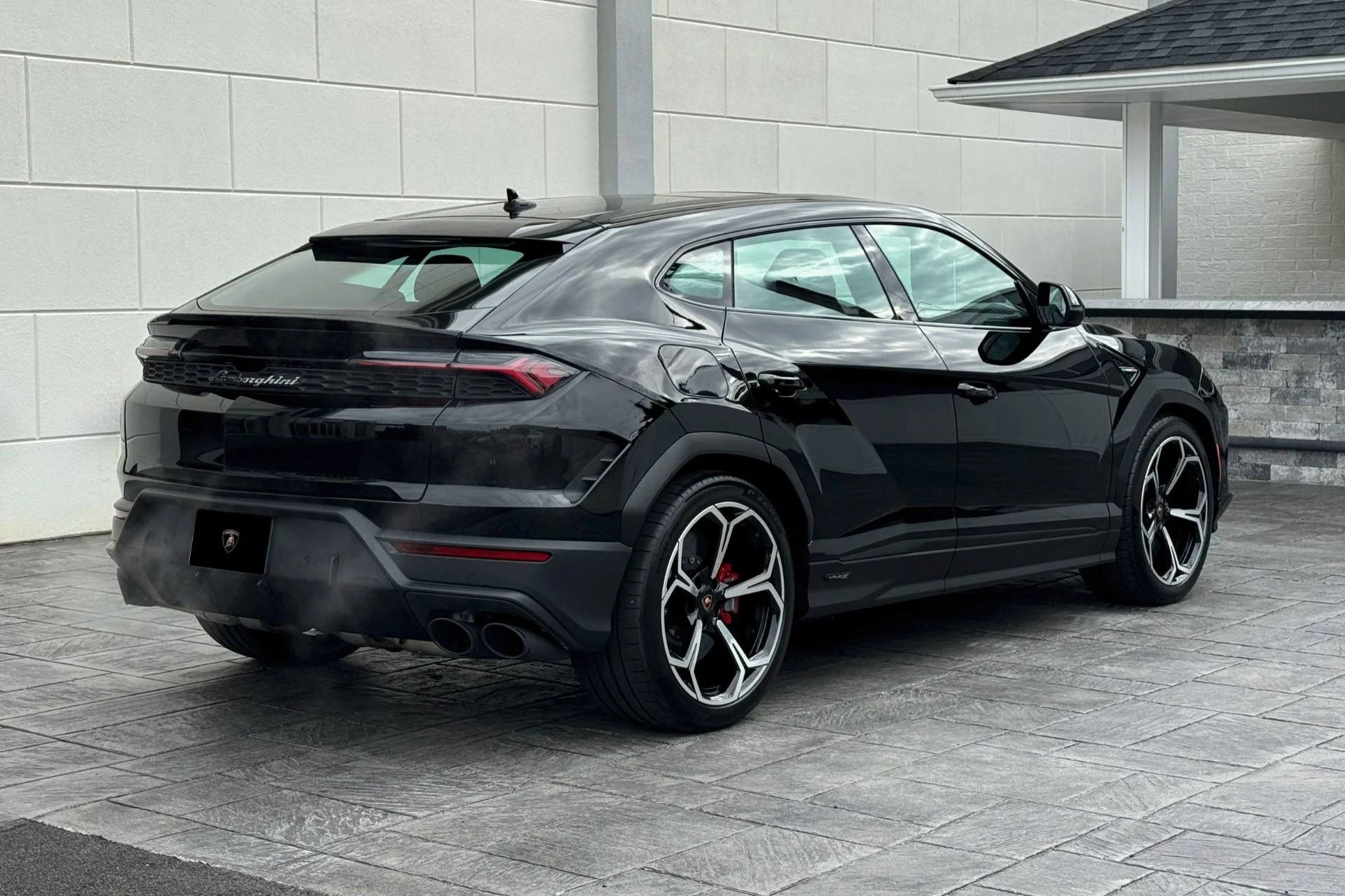 mph024_1675561879_Used_2025_Lamborghini_Urus_SE_1744358451_f49d418276