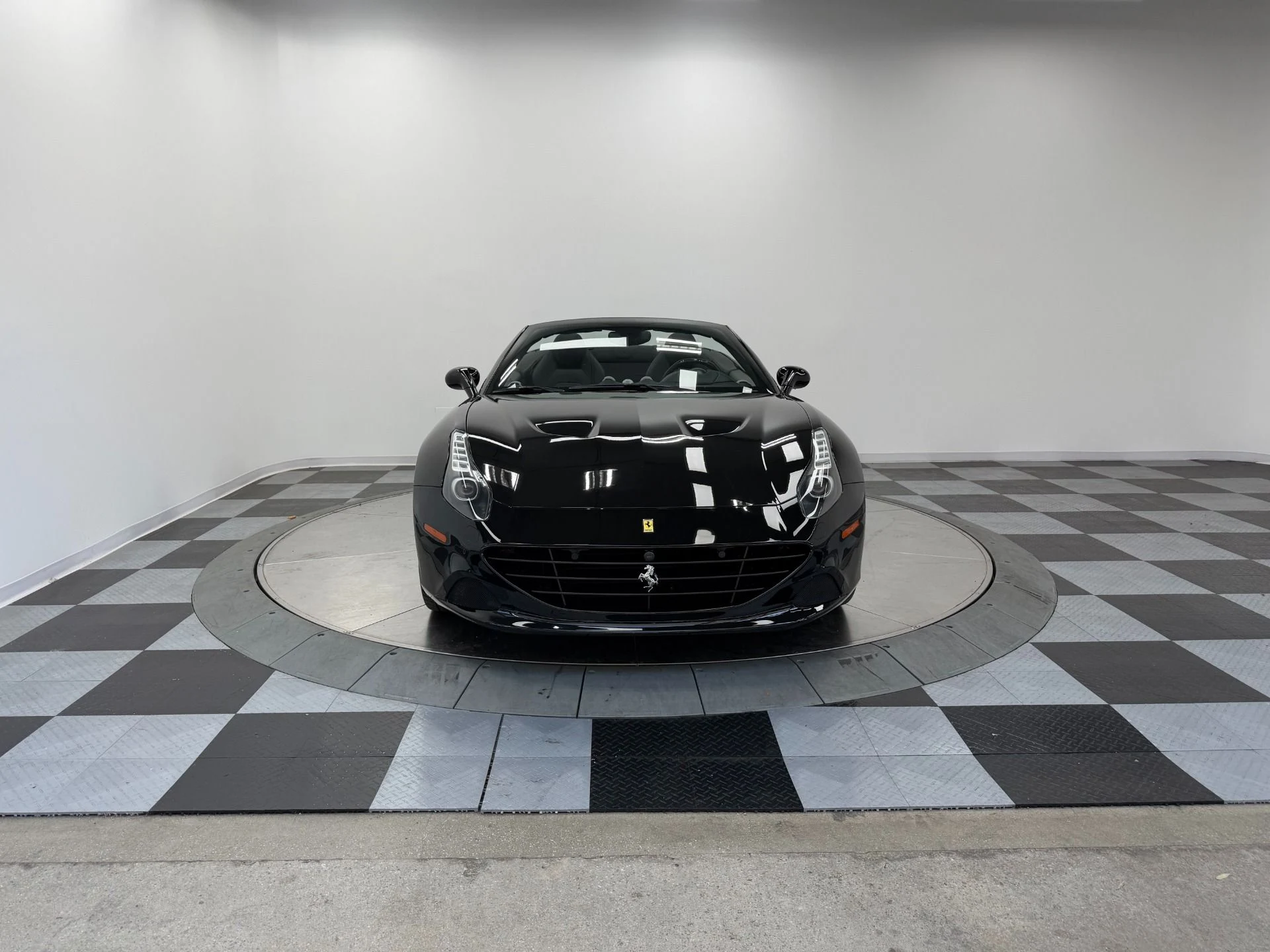 mph024_1680807434_Used_2016_Ferrari_California_T_Carbon_Fiber_Driving_Zone_Twin_Turbo_Power_1782147387_c1d593c0a4