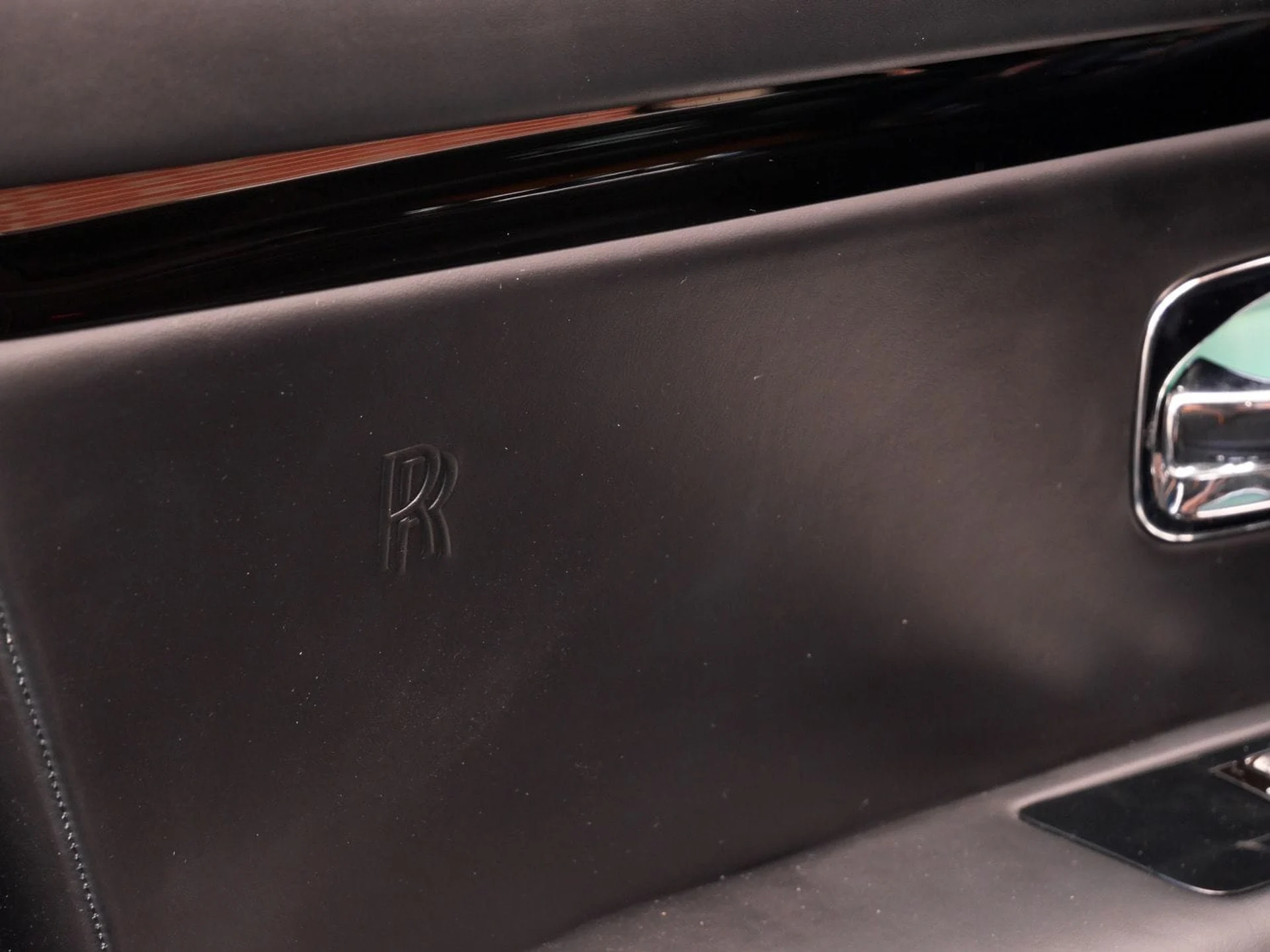 mph024_1698672404_5203f9667f2977d0d83c26a3188cac85x_fac13261f8