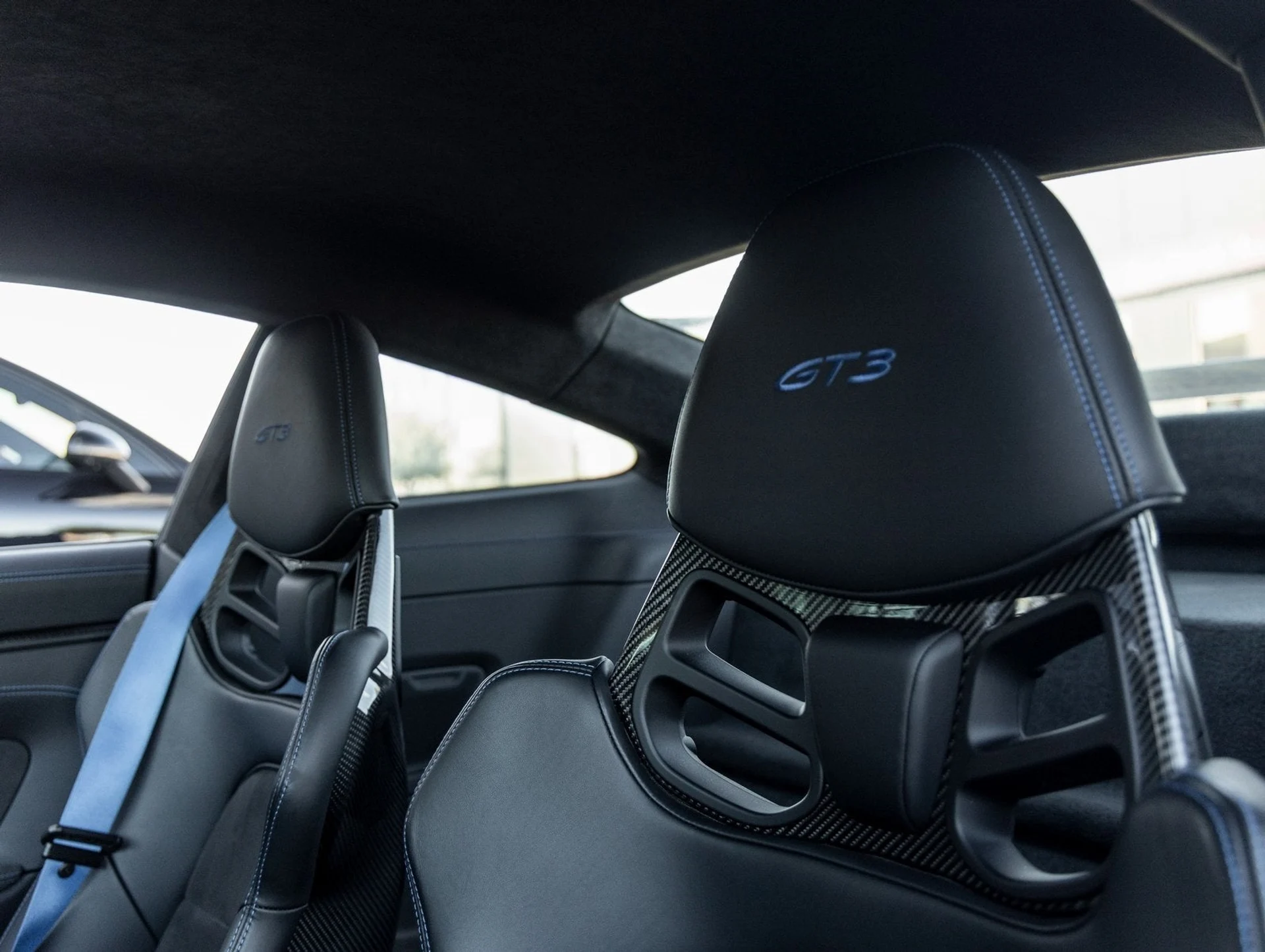 mph024_170086764_25_5d5dec0449