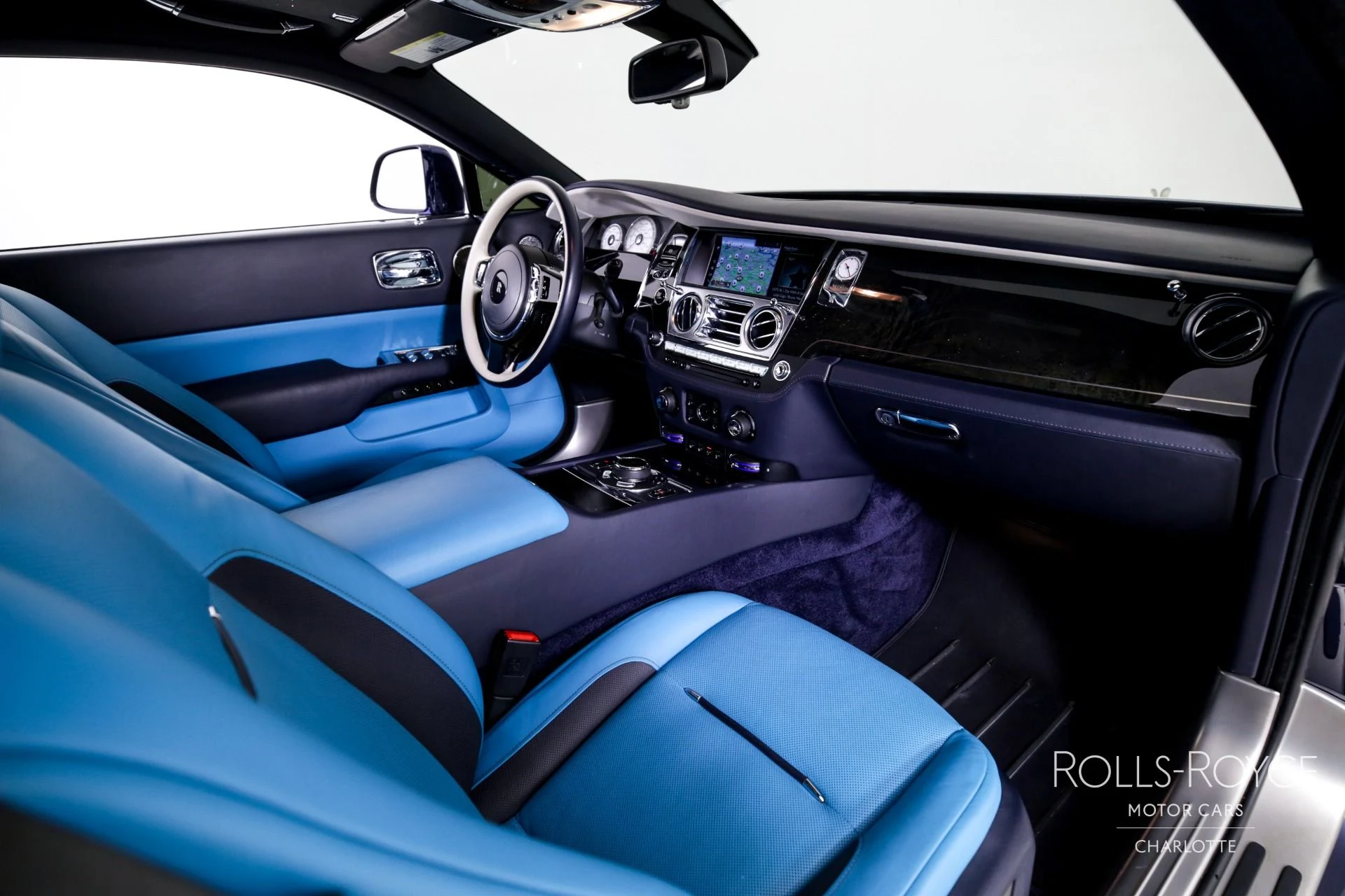mph024_1704947655_Used_2019_Rolls_Royce_Wraith_1743453383_a6aaceaffd