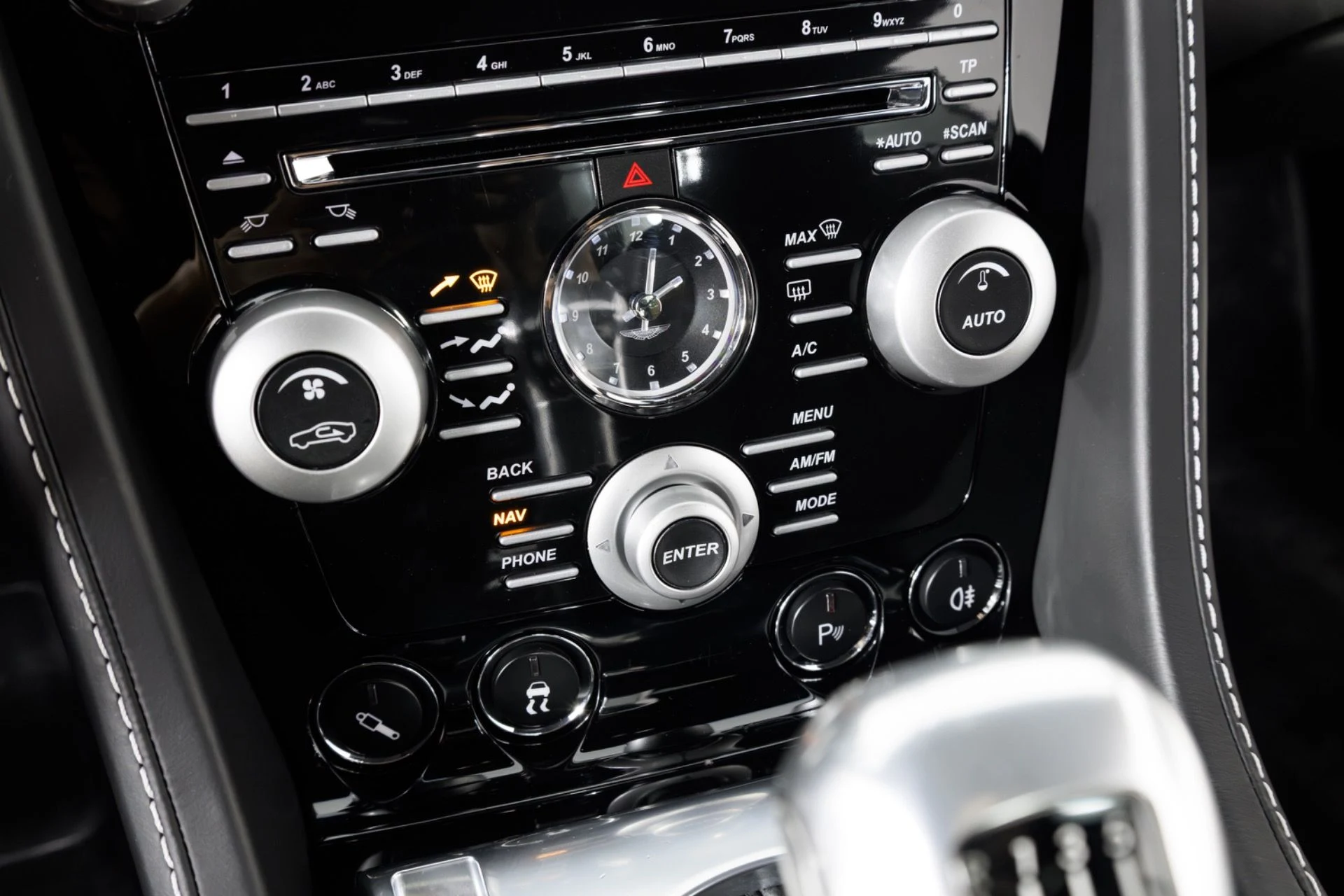 mph024_1710201988_Used_2010_Aston_Martin_DBS_1792190099_43021eb381