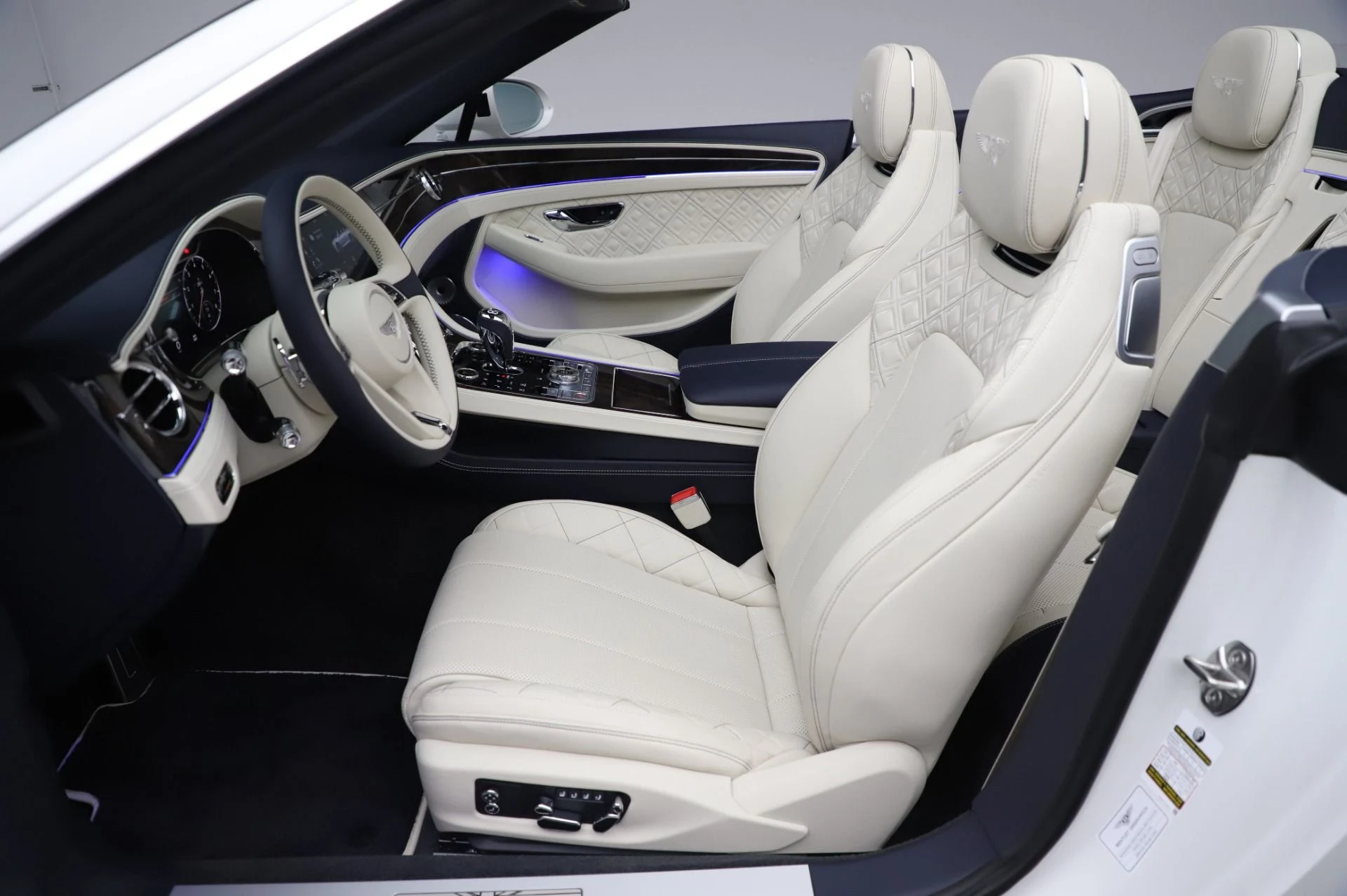 mph024_1715494523_Used_2020_Bentley_Continental_GTC_W12_First_Edition_1764172211_02eed9fd03