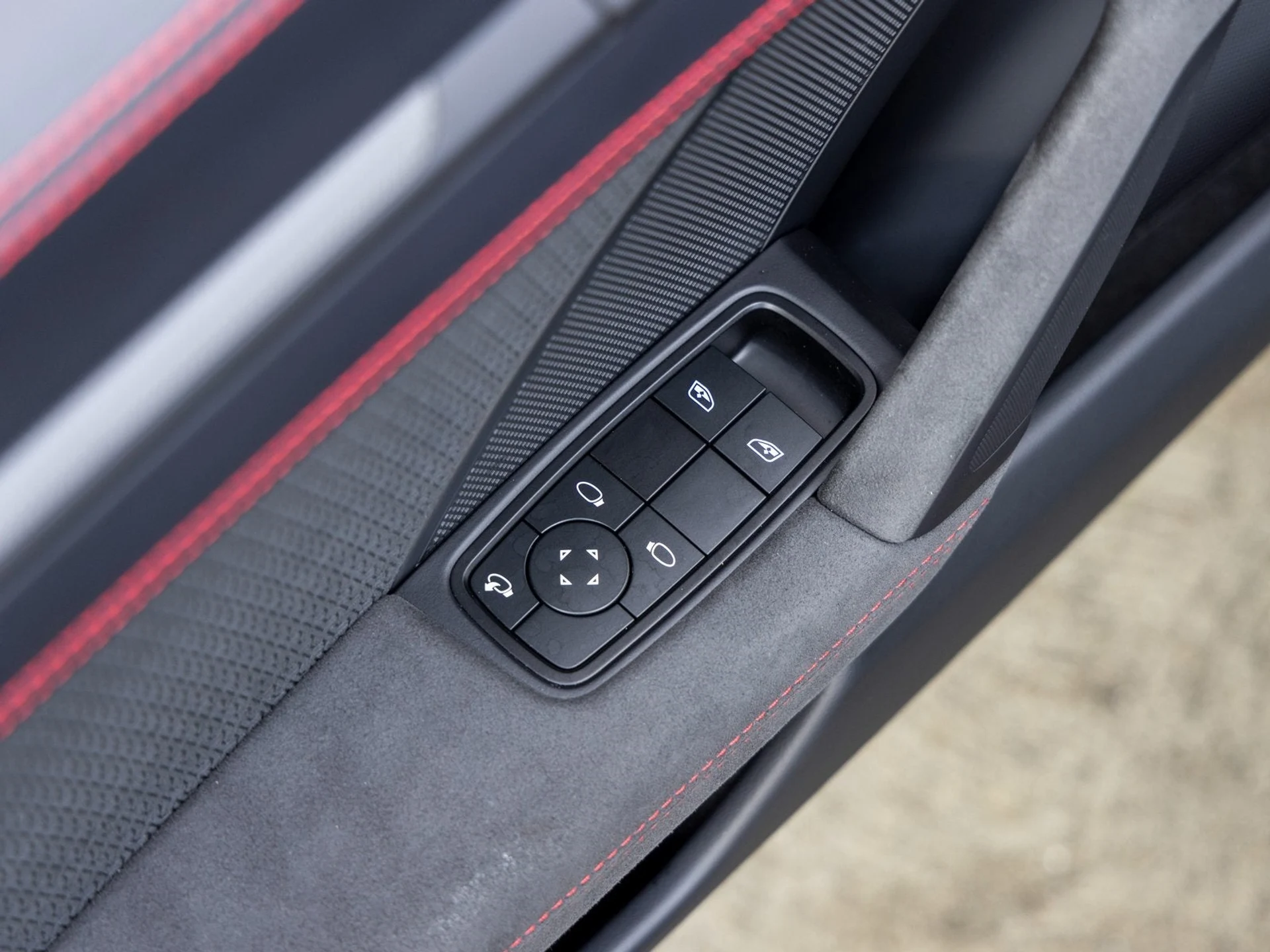 mph024_1726377490_25_56e9a92ffe