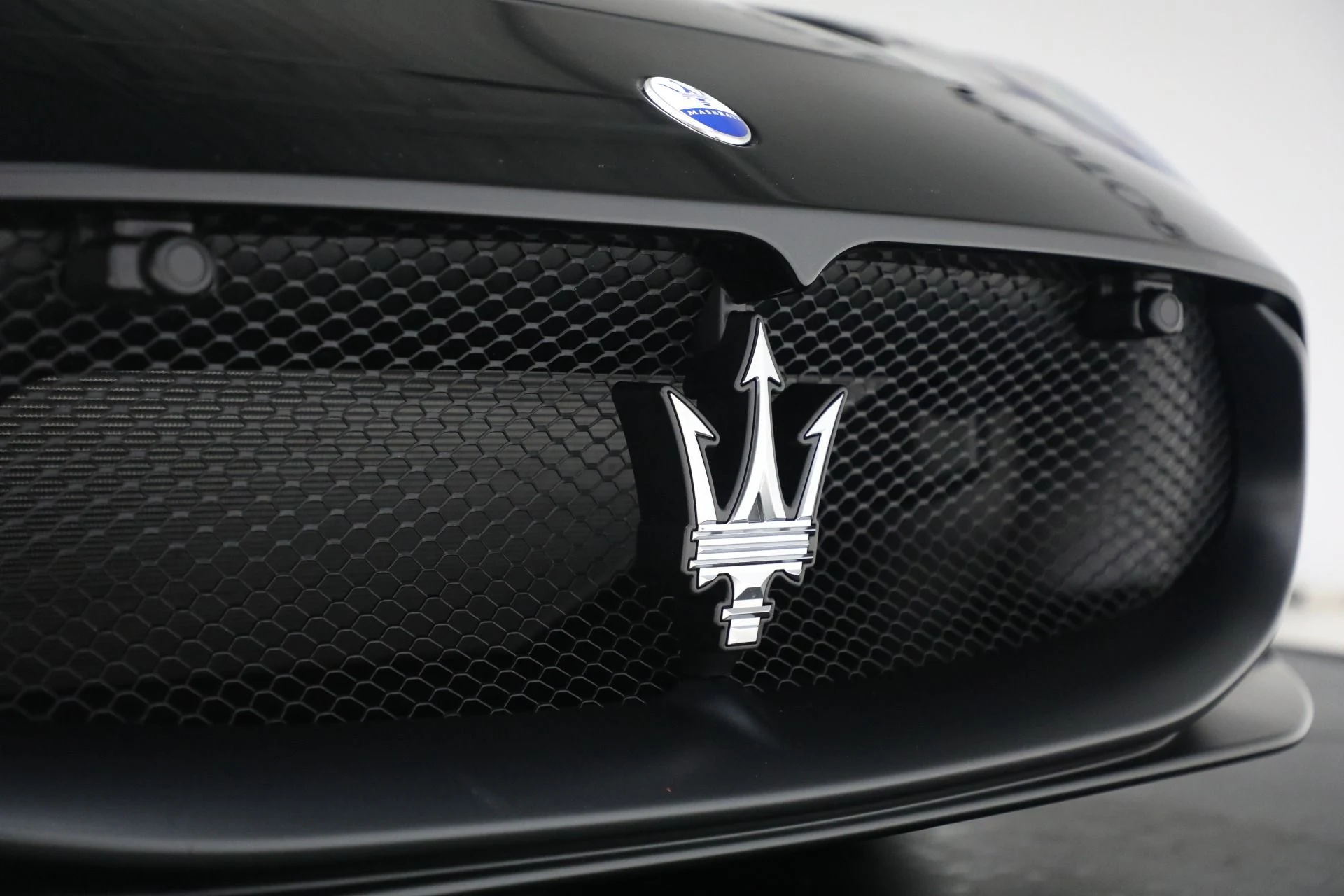 mph024_1726812689_Used_2023_Maserati_MC_20_4b54920cc6