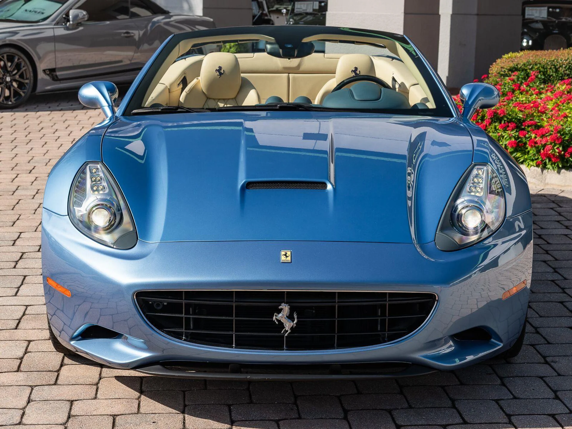 mph024_1737711532_Used_2010_Ferrari_California_1793131311_569034e3eb