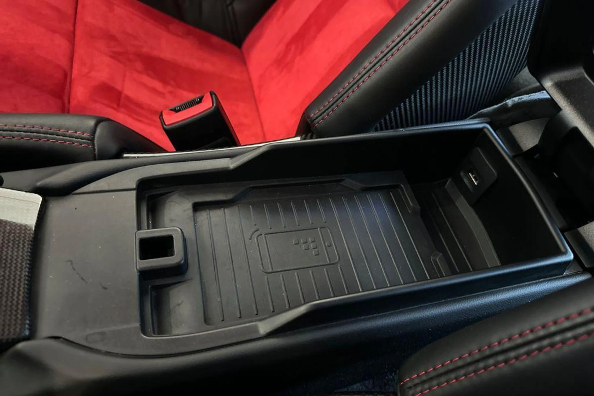 mph024_1741834331_S_Zkhy0tcmy_Hrr2yk_E_Jxue_Uc_ZDM_d5c9fedf03