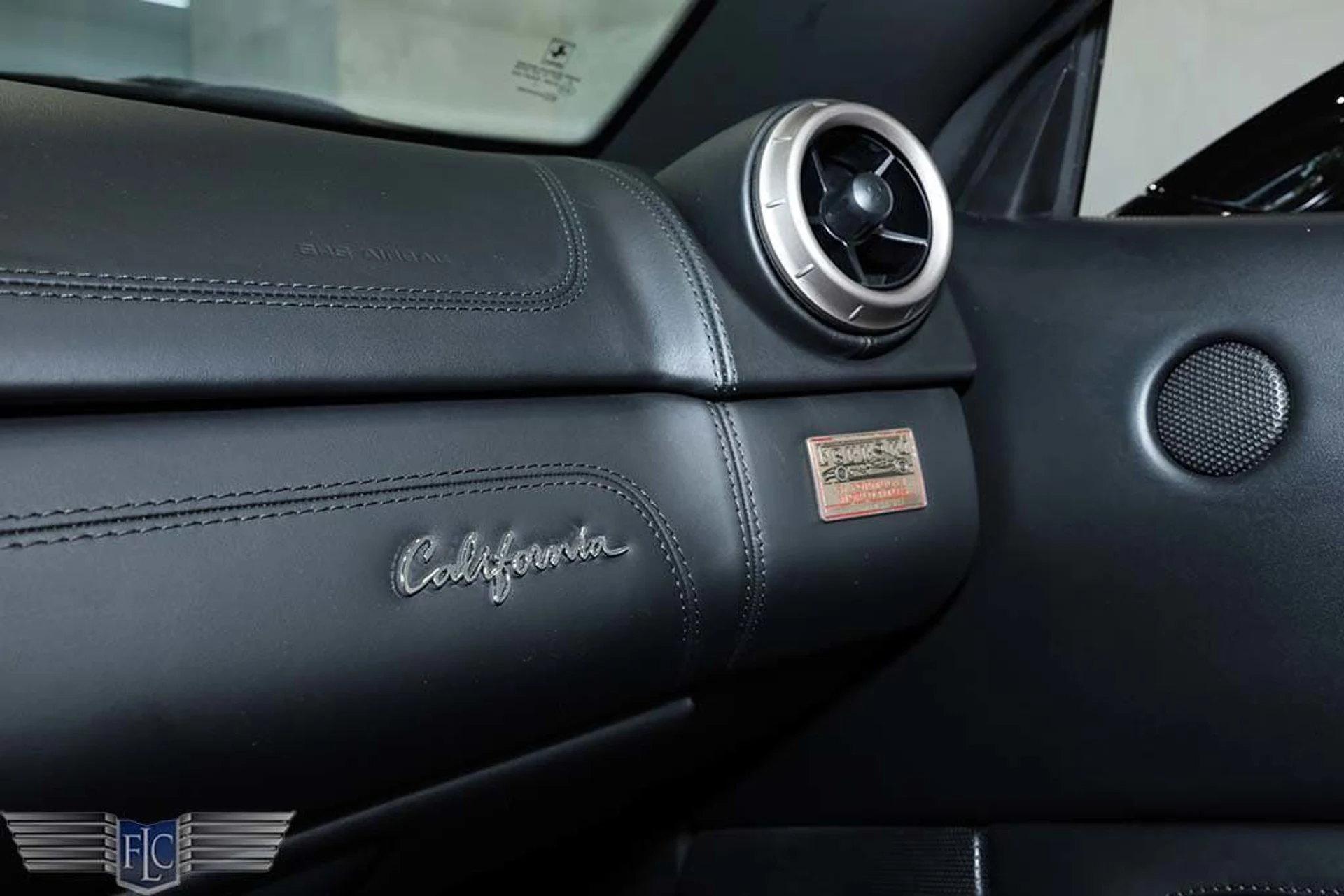 mph024_1742906508_used_2012_ferrari_california_2drconvertible_9689_22890913_25_1024_a971aa2a76