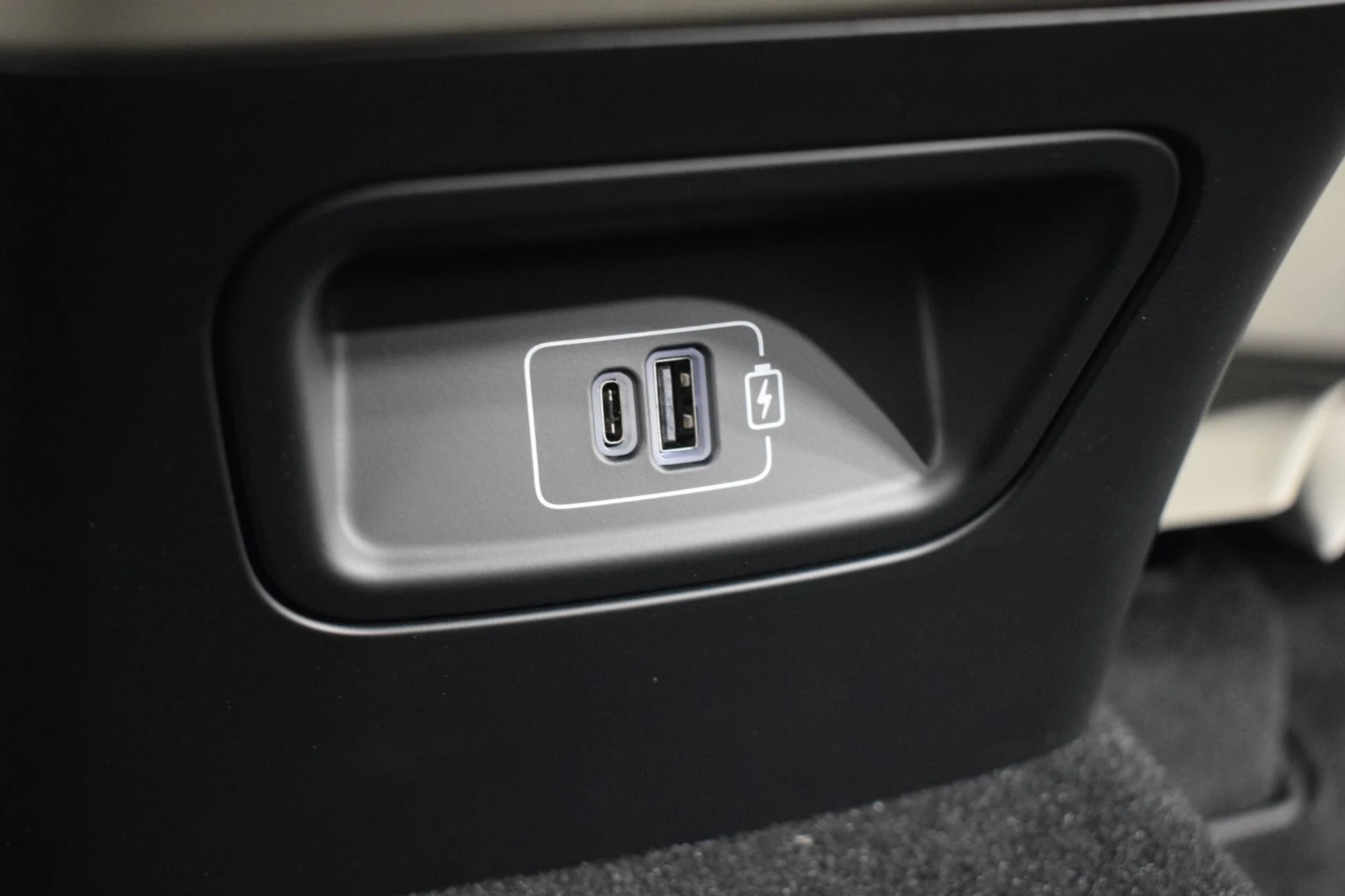 mph024_1743378438_33c69b2102960537e5c7f379d55a2a3ex_037bf89929