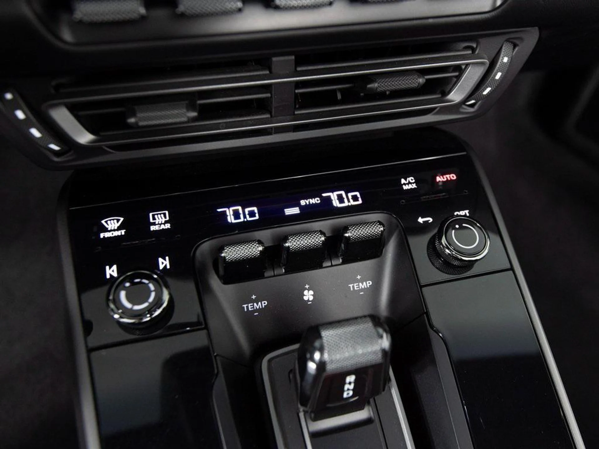 mph024_1747586126_gd_V9pf7806_Zm_G_Eveb_BR_3k_Vsyh_U_97ce229e87