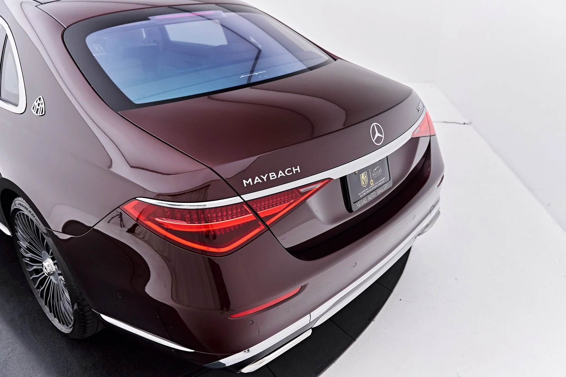 mph024_1759545067_Used_2024_Mercedes_Benz_S_Class_Maybach_S_680_1790208566_befa6a4cf5