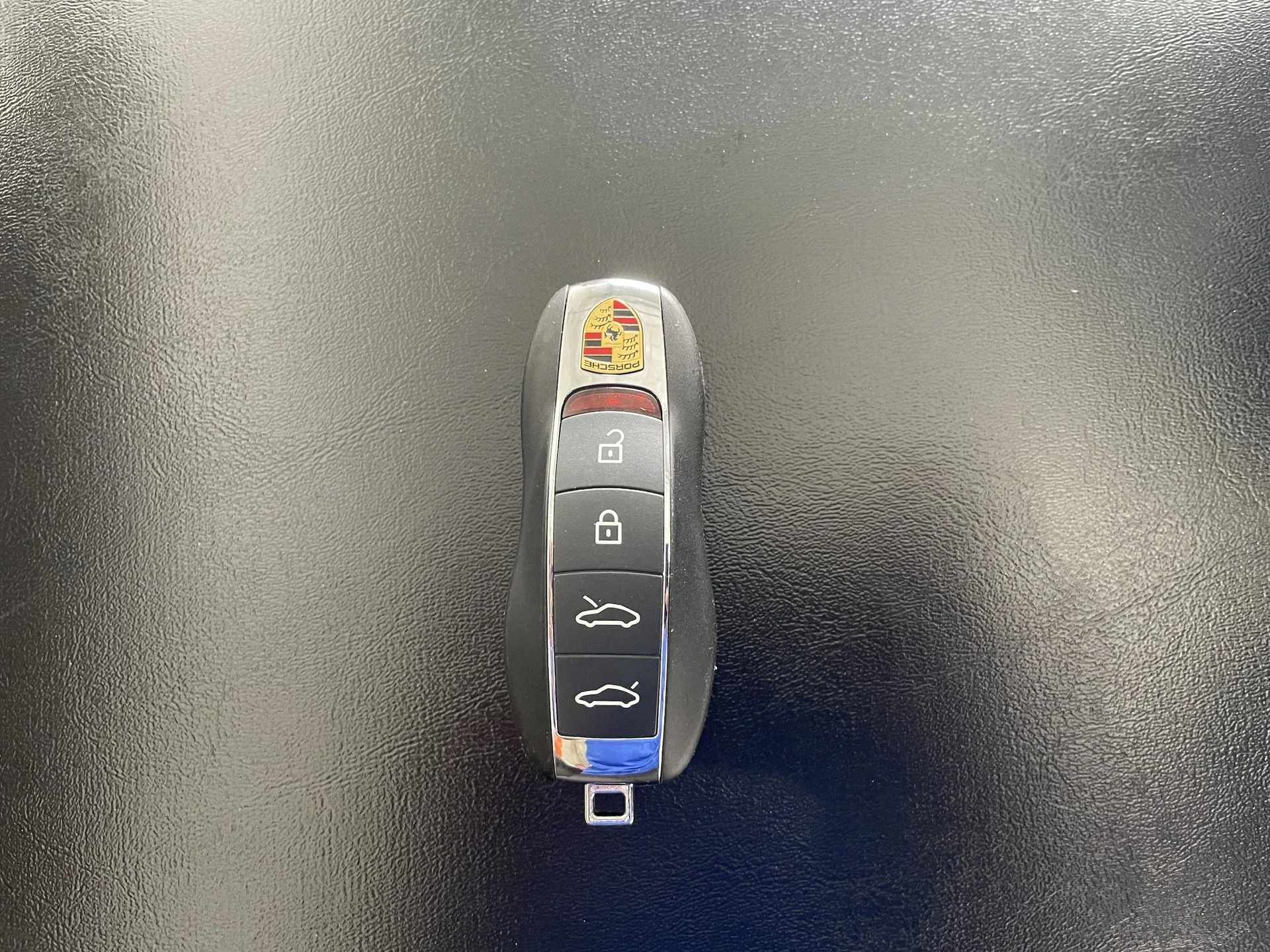 mph024_1763646758_ee8a06f4b0c3872caa4f0bafeef9bf12x_2a6d57b73d