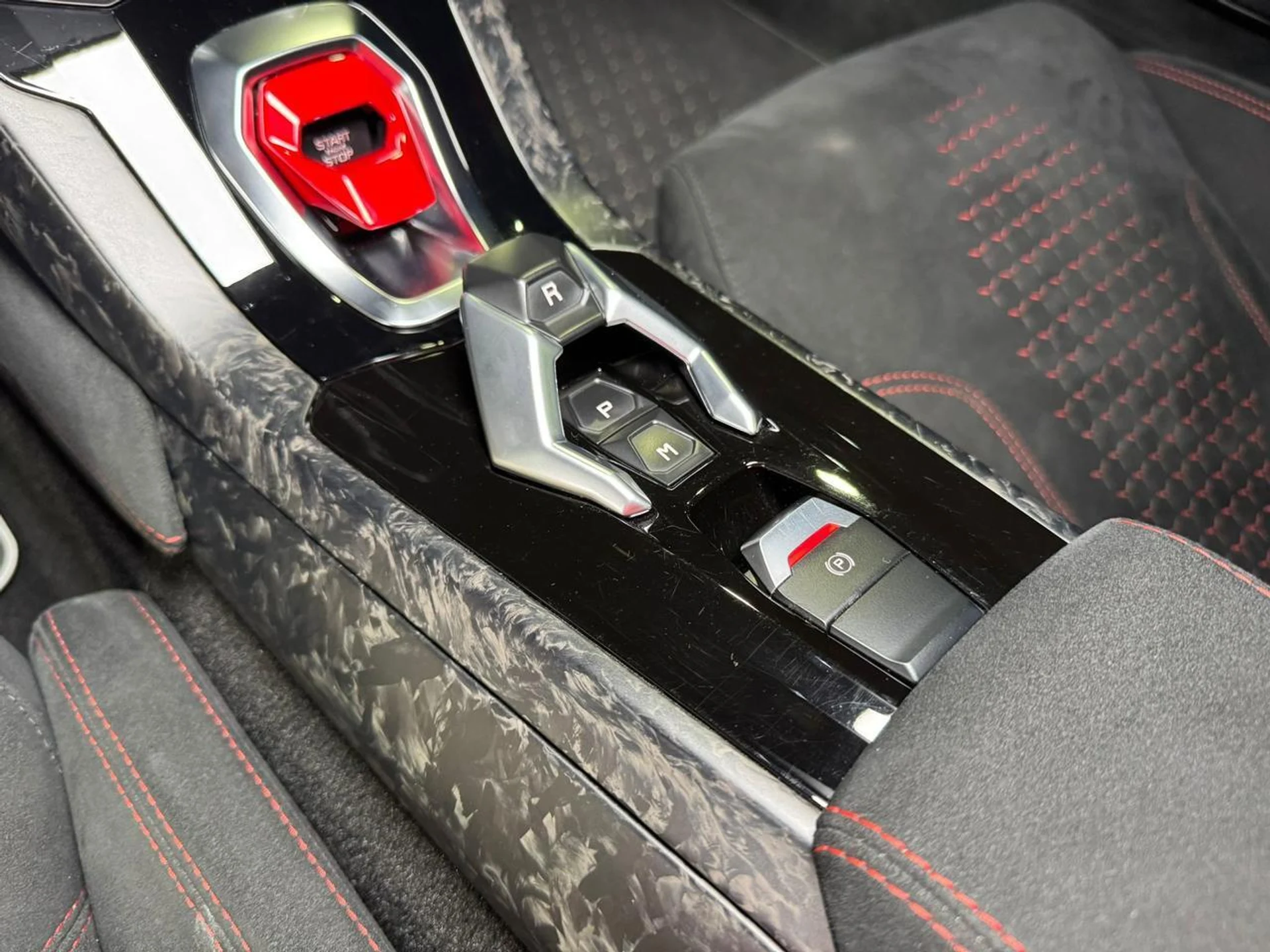 mph024_176376318_8f96d6fc46a0347d4e2980969ec9d83b_1e0c6fe722