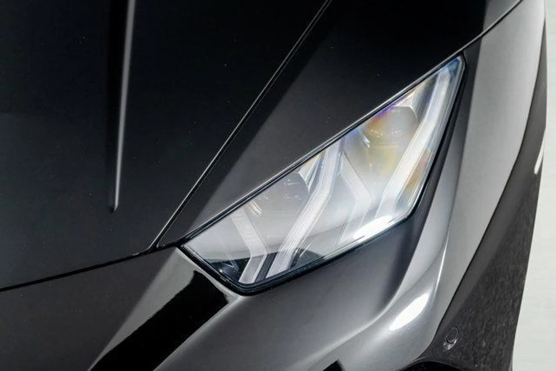 mph024_1764780687_h_Pd_Cjs_Y_Bwy3x4qfb_Q8fm_vy_Fc_Pk_033bb253d3