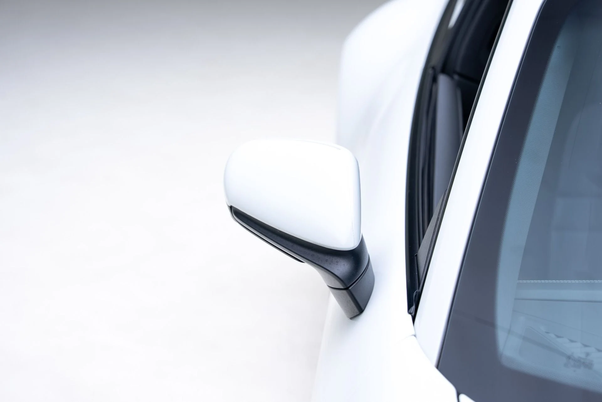 mph024_1766011296_Used_2020_Porsche_911_Carrera_1769107199_3798d474d8