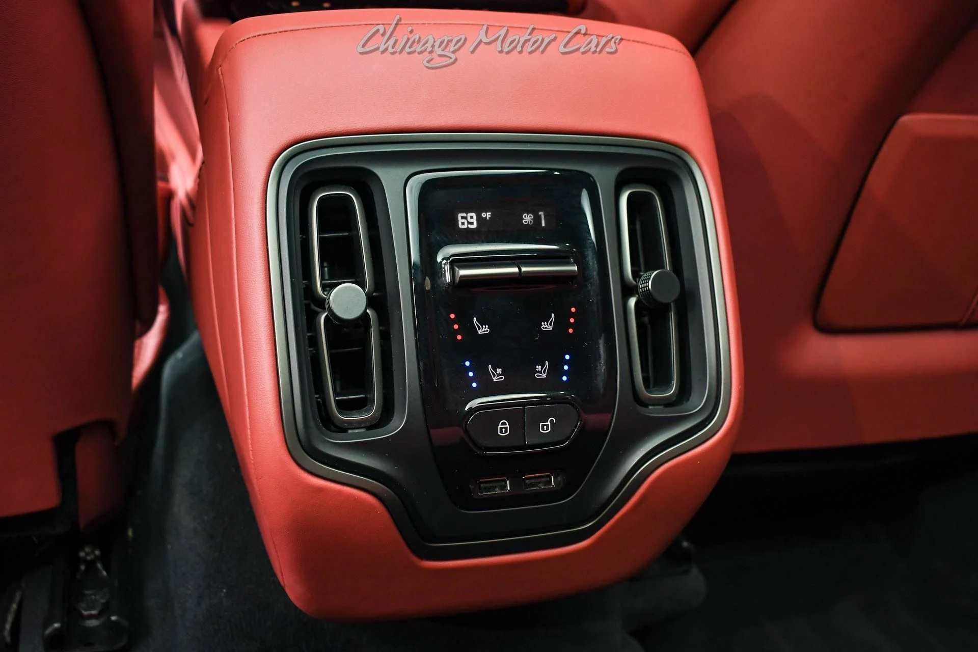 mph024_1767088506_13003_p25_l_747c236016