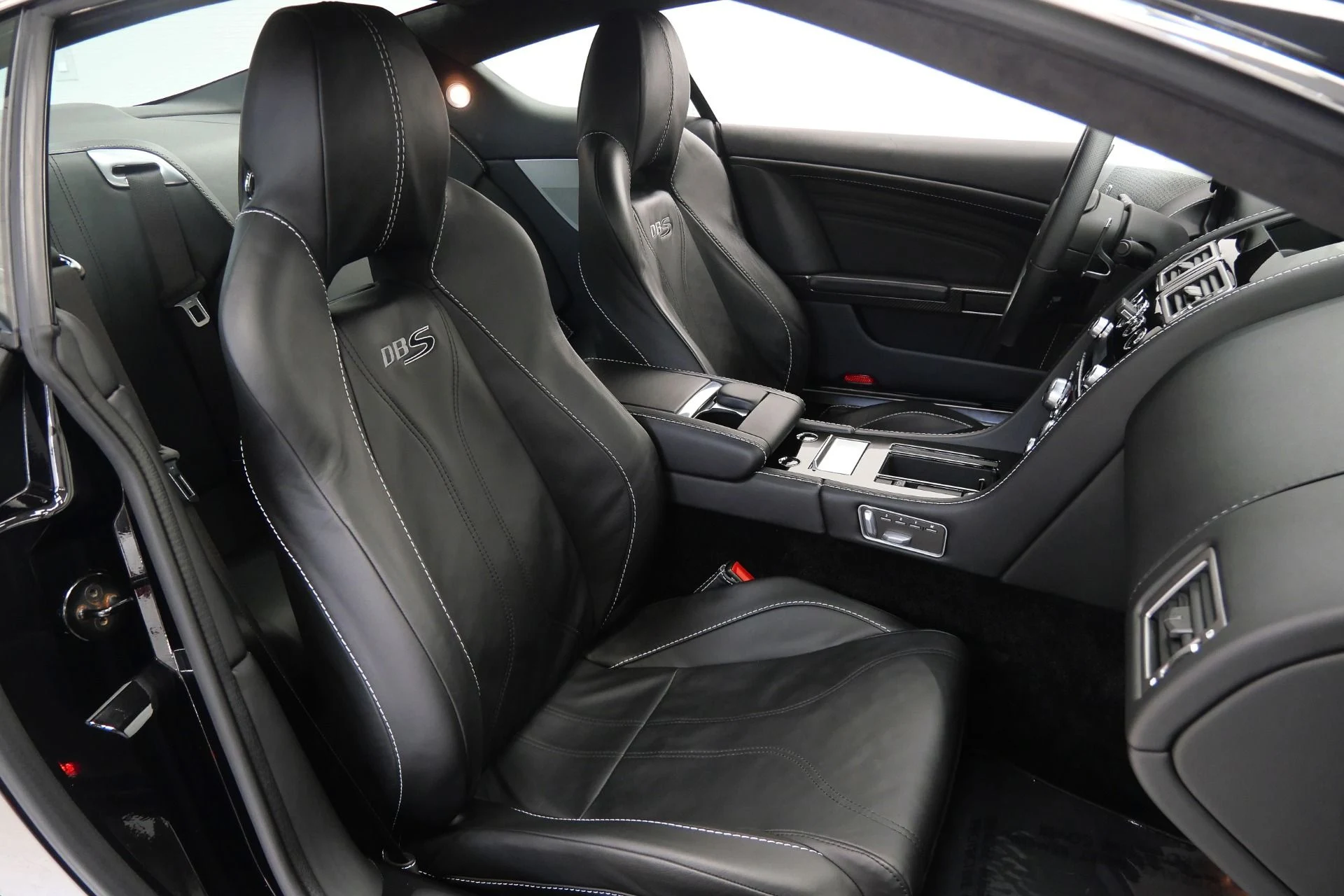 mph024_17743493_Used_2012_Aston_Martin_DBS_Carbon_Black_Edition_Very_Low_Miles_1778860930_929a67f568