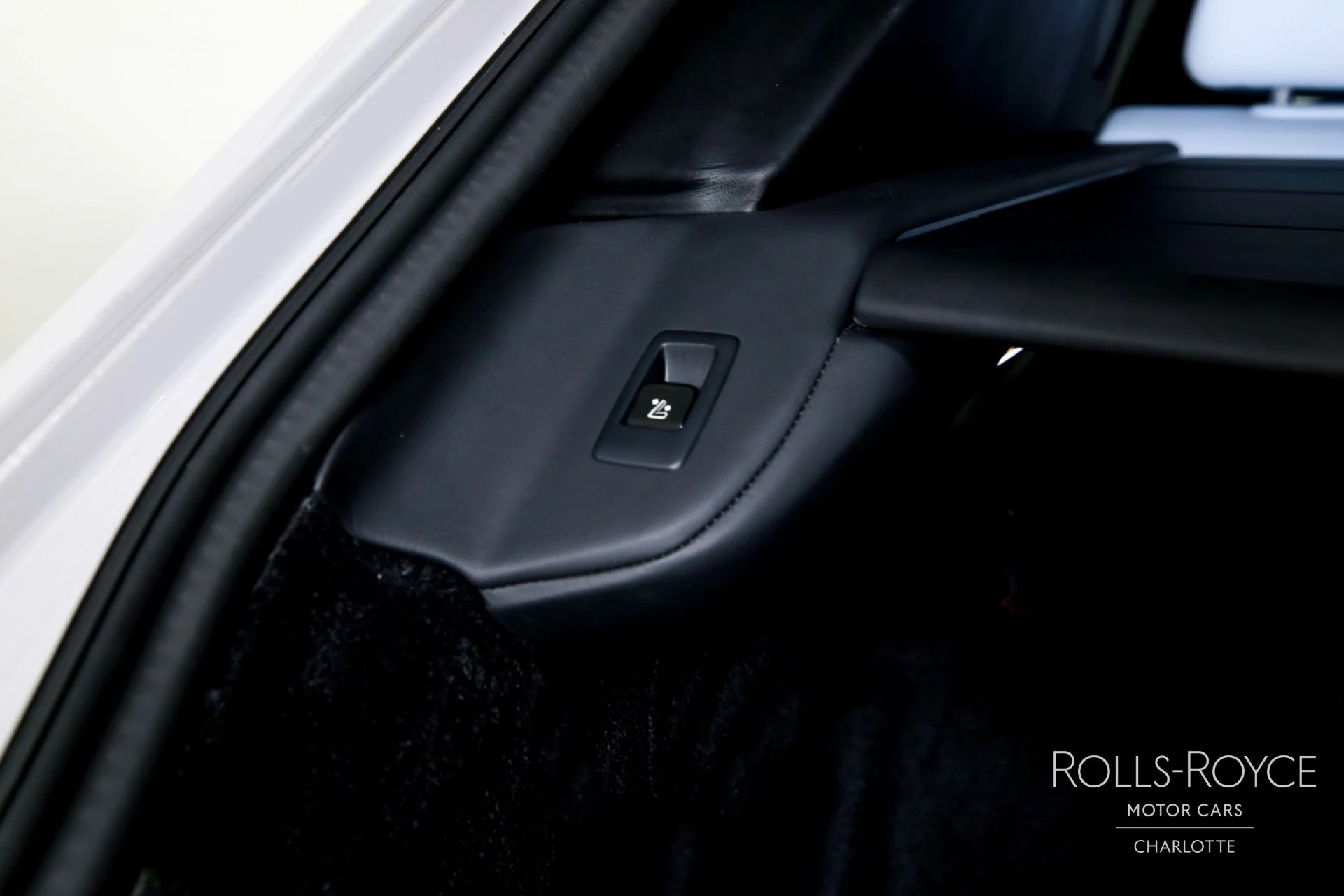 mph024_1774728967_Used_2025_Rolls_Royce_Cullinan_1771363273_5ebaf9dc9b