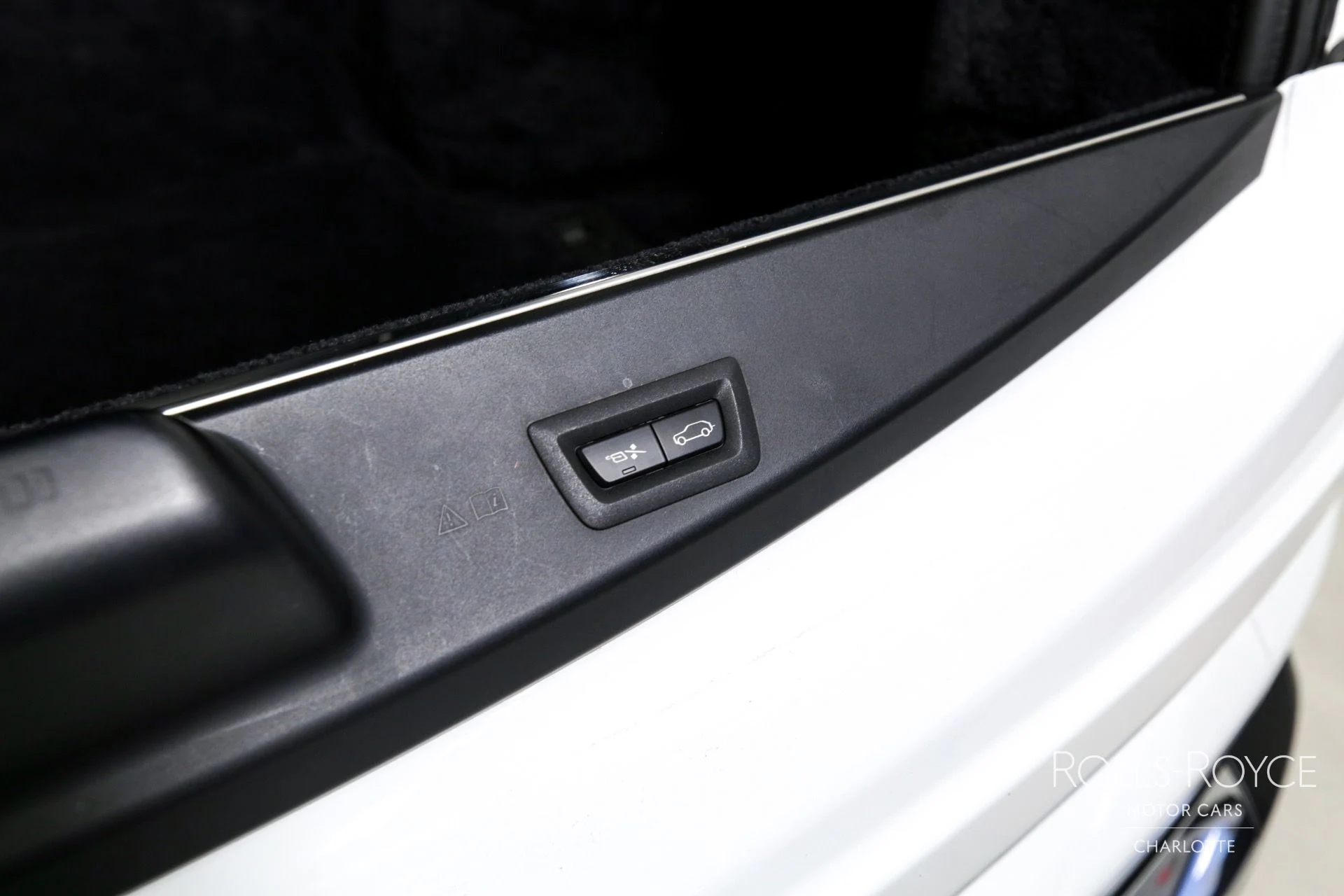 mph024_1780502573_Used_2020_Rolls_Royce_Cullinan_1729535260_ea56b1dbe5