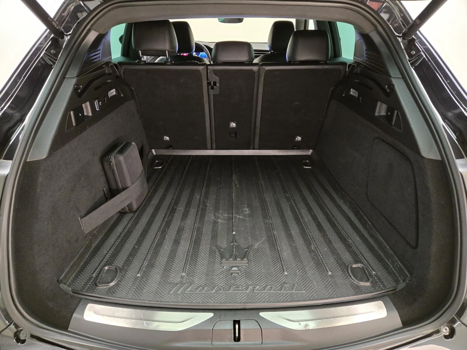 mph024_1785461356_Used_2023_Maserati_Grecale_GT_1763104549_999a35f1f0