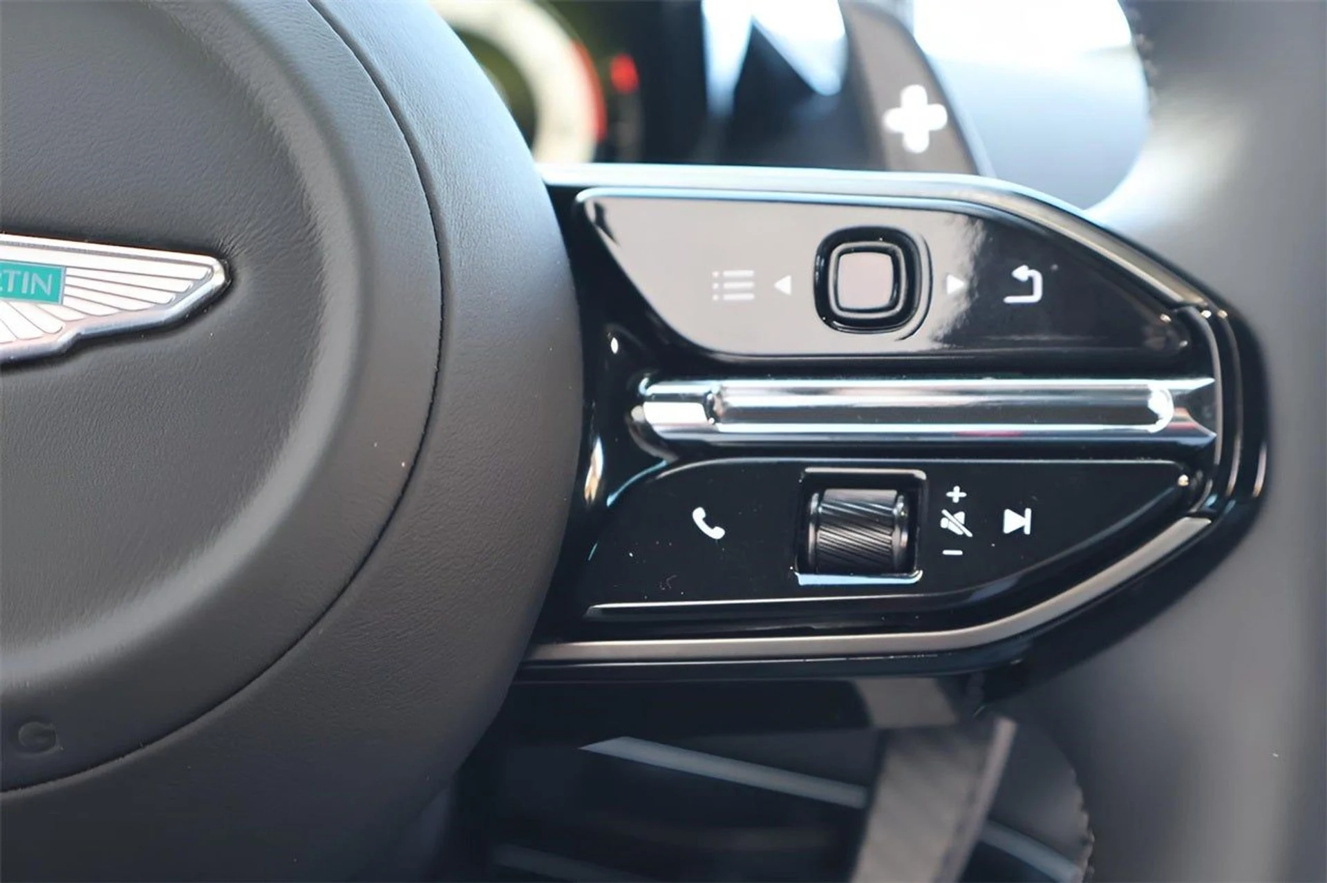 mph024_1787502625_25_2f470a5cbb