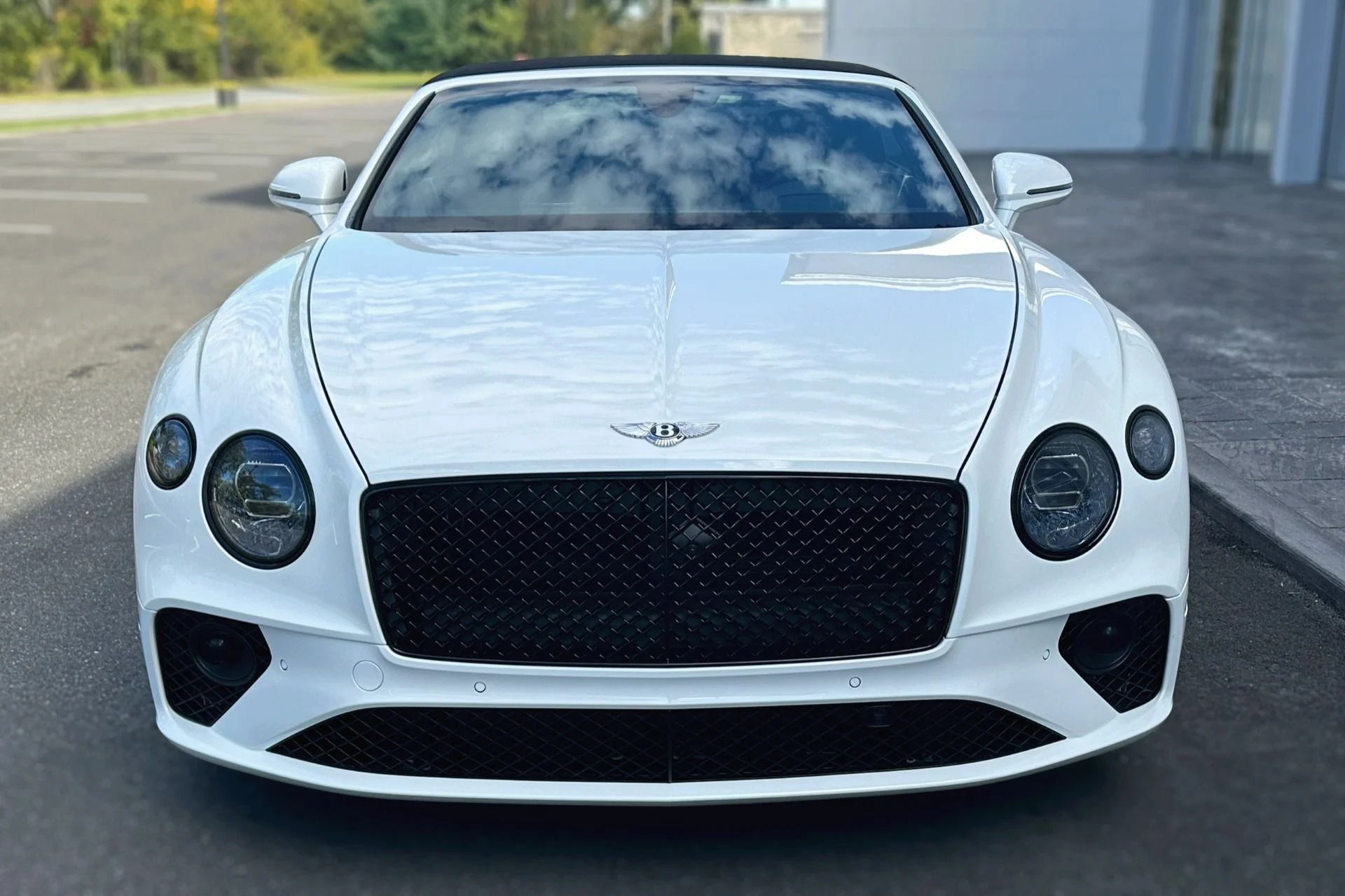 mph024_1803906802_Used_2022_Bentley_Continental_GTC_V8_1760707483_c9f26a34c9
