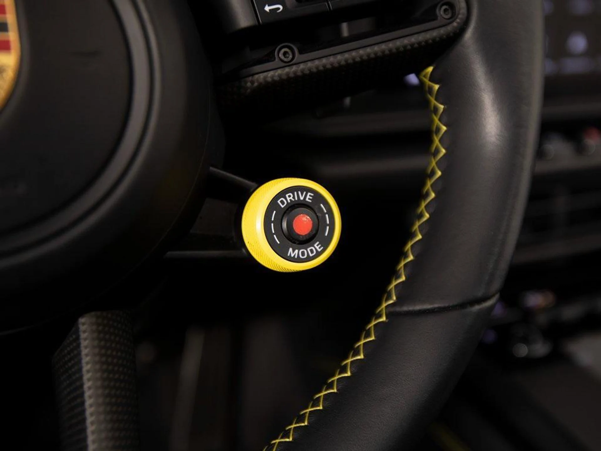 mph024_1806823934_TZC_9r236_W_Lj3_9o_JHK_Isx0_Bv_Ew8_f7d20c3088