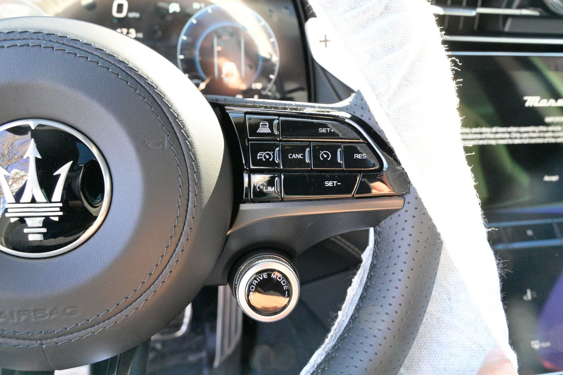 mph024_181084906_5a7f06fd8df54f53bb71eccb8d91112e_1dab55a3a6