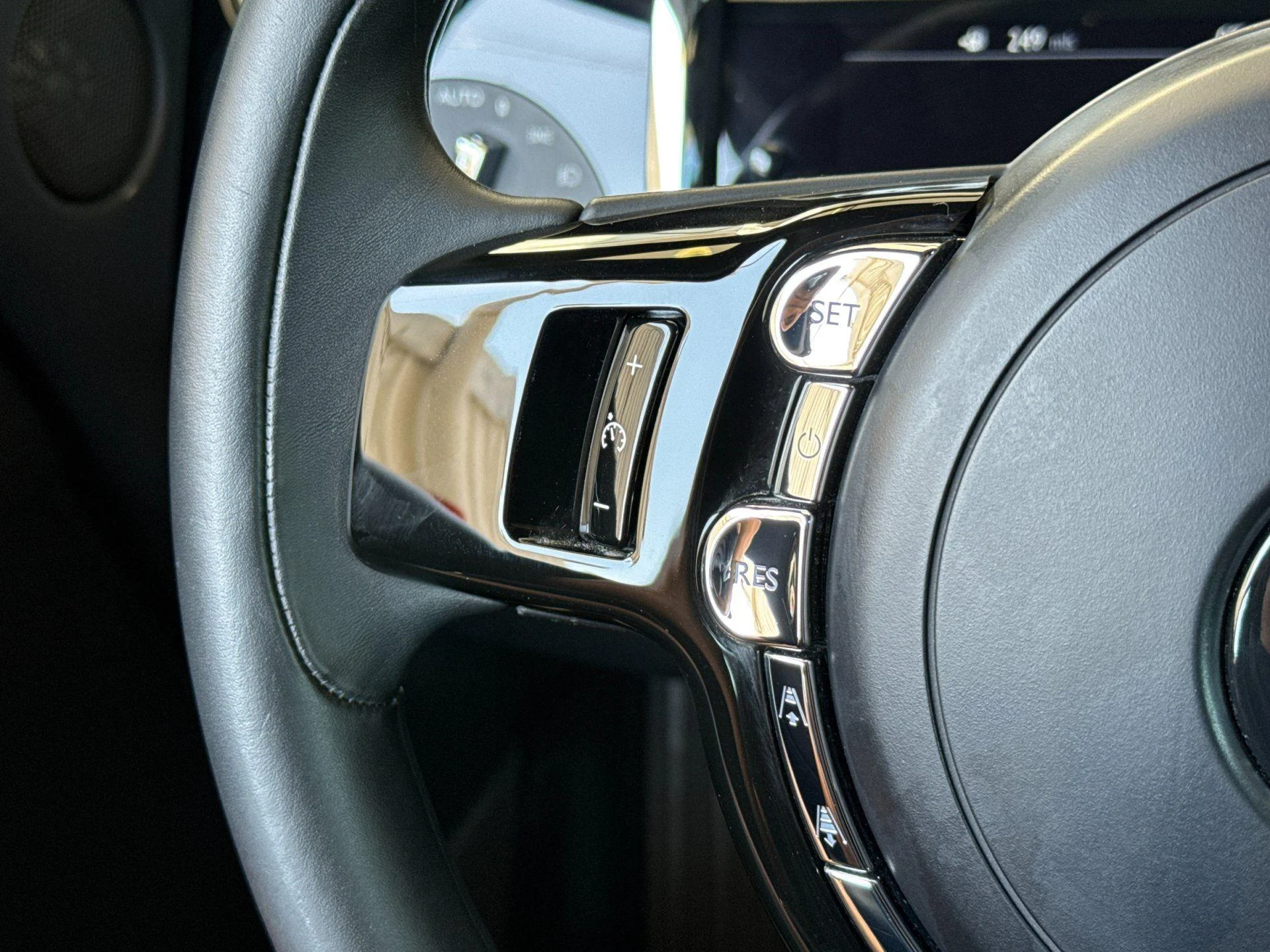 mph024_1816434173_Used_2014_Rolls_Royce_Wraith_1786096231_80b93bc67e