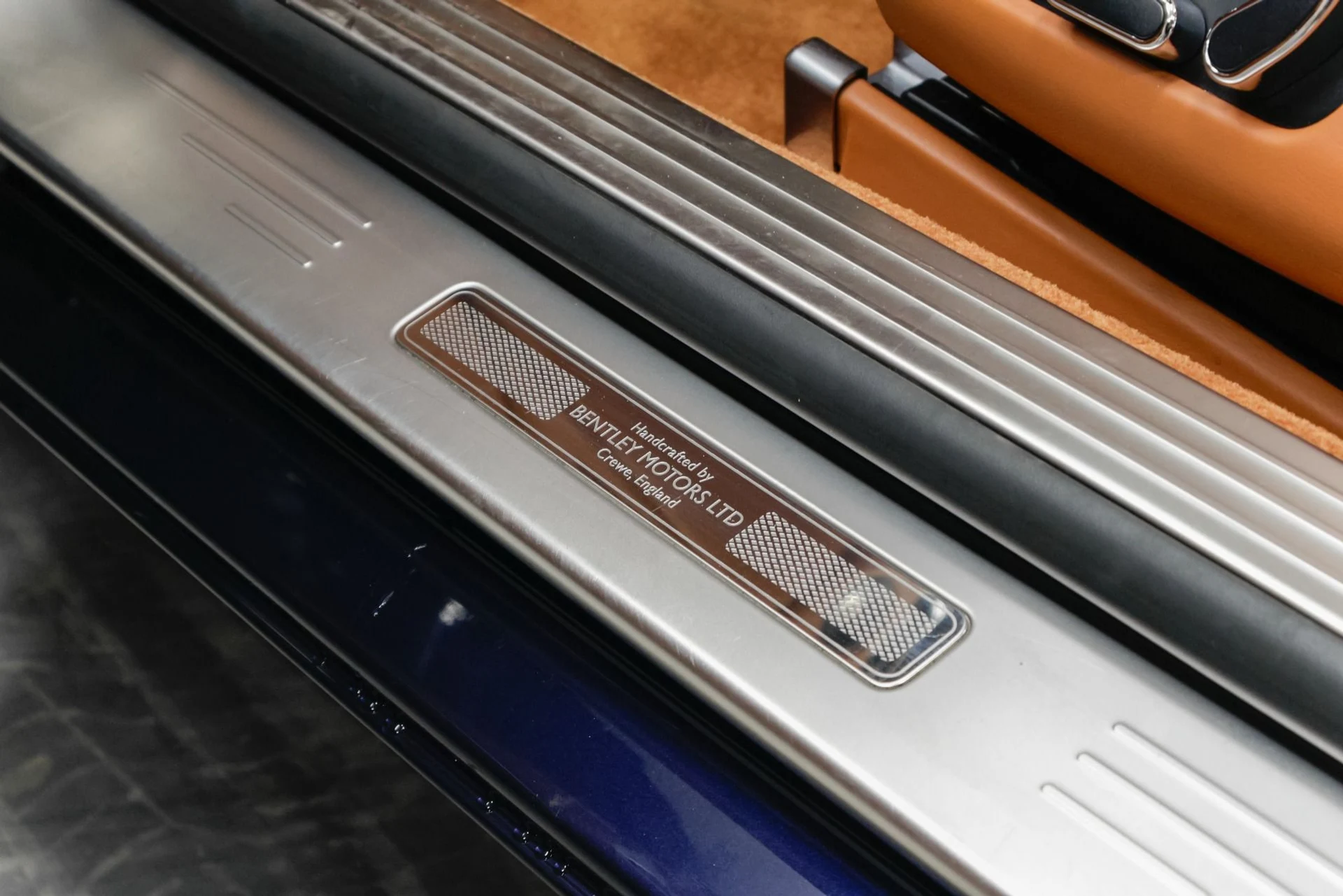 mph024_1820624762_Used_2013_Bentley_Continental_GTC_1761057953_62ecb1115b