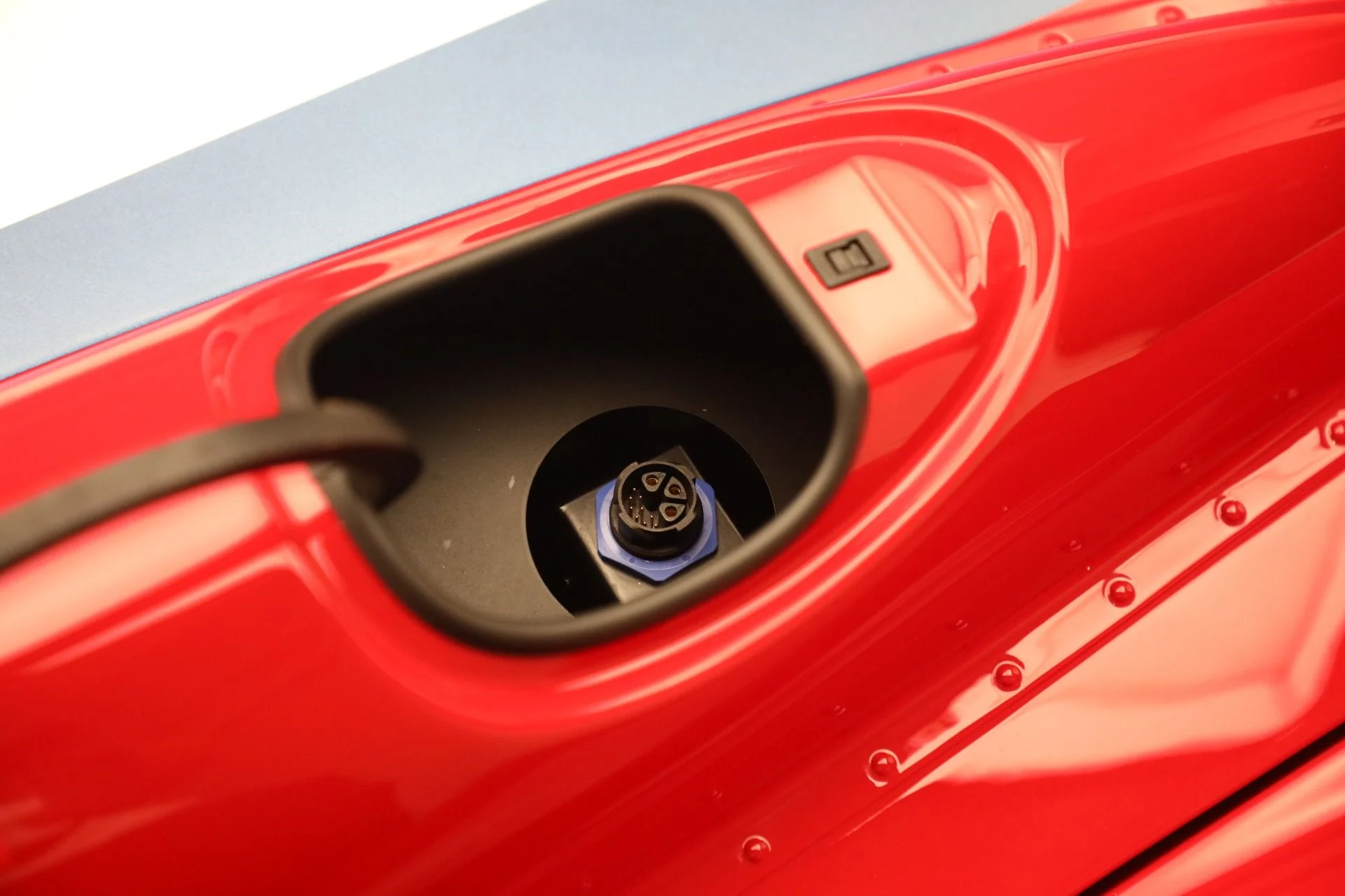 mph024_1822350387_New_2025_Ferrari_Testarossa_J_03fb4b83e2